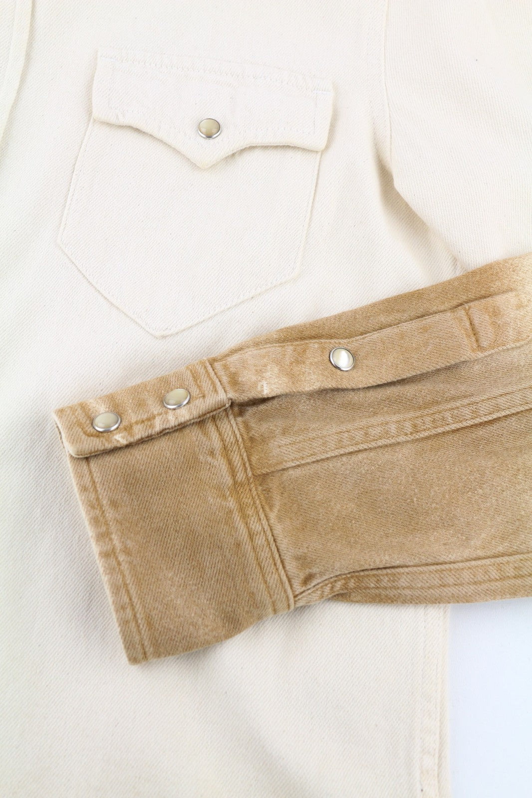 ALANUI ryškių atspalvių moteriški marškinėliai S dydžio rudi medvilniniai unisex marškinėliai su palaidine – 699 € 