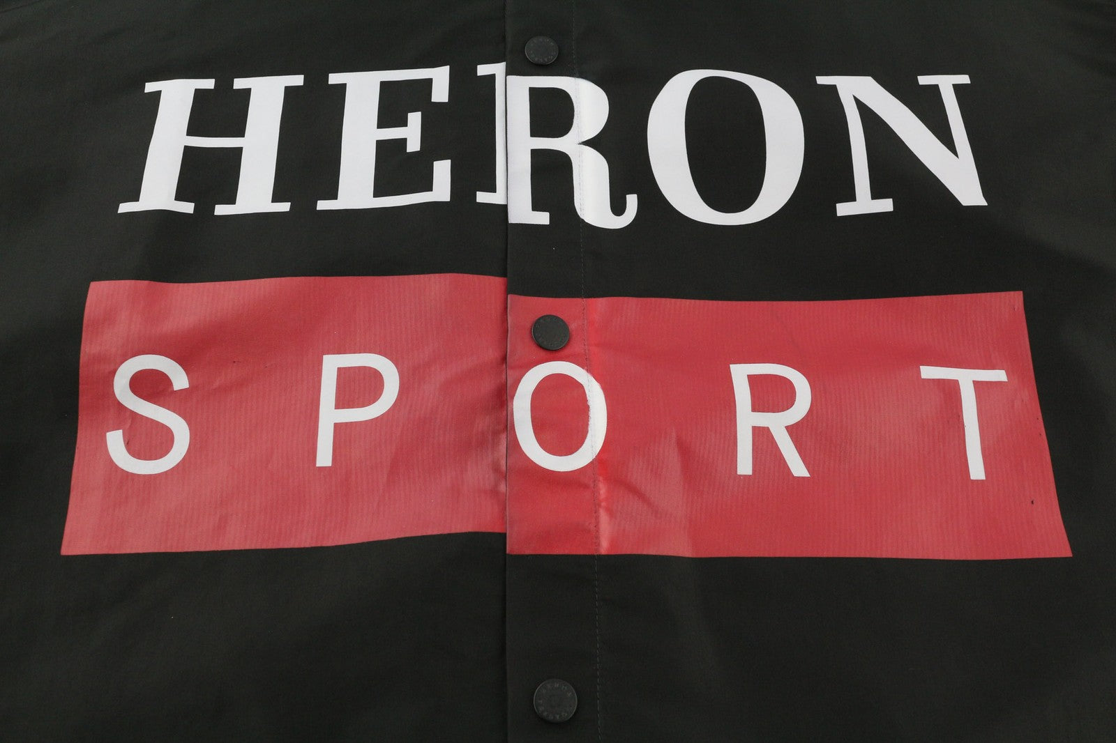 HERON PRESTON vyriški marškinėliai L, juodi, trumpomis rankovėmis, su sagomis ir apykakle. 