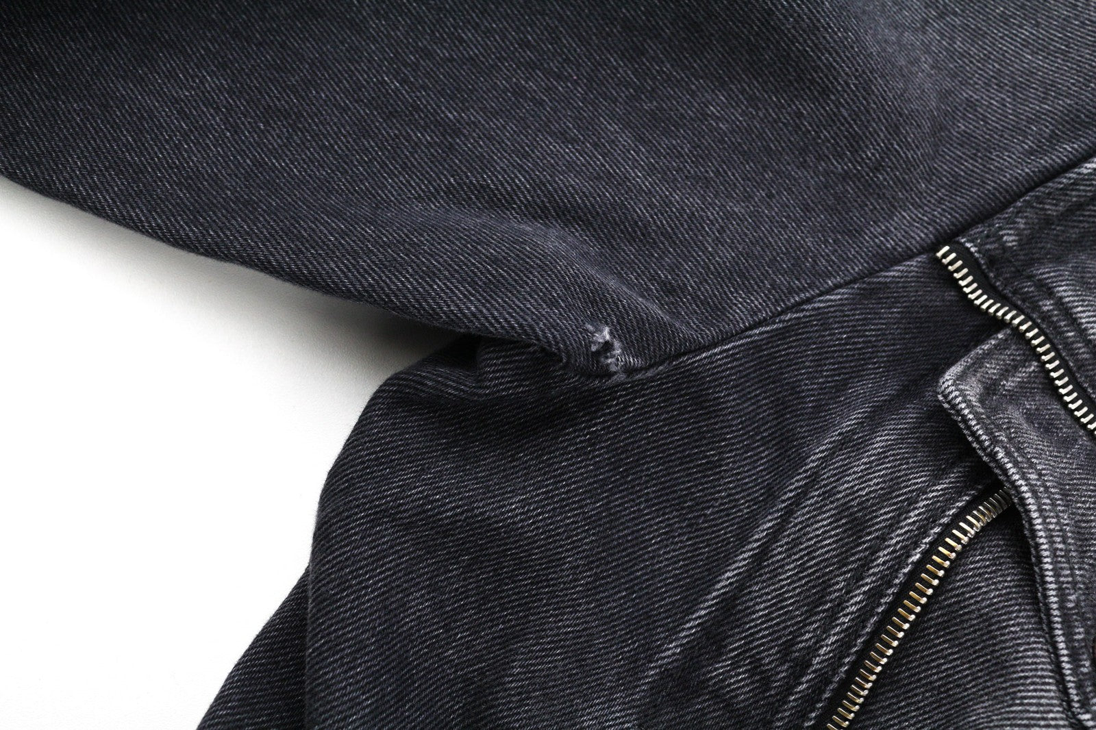 OFF-WHITE užtrauktuku dengta vyriška riedlenčių striukė S, skalbta juoda su užtrauktuku, RRP 995 € 