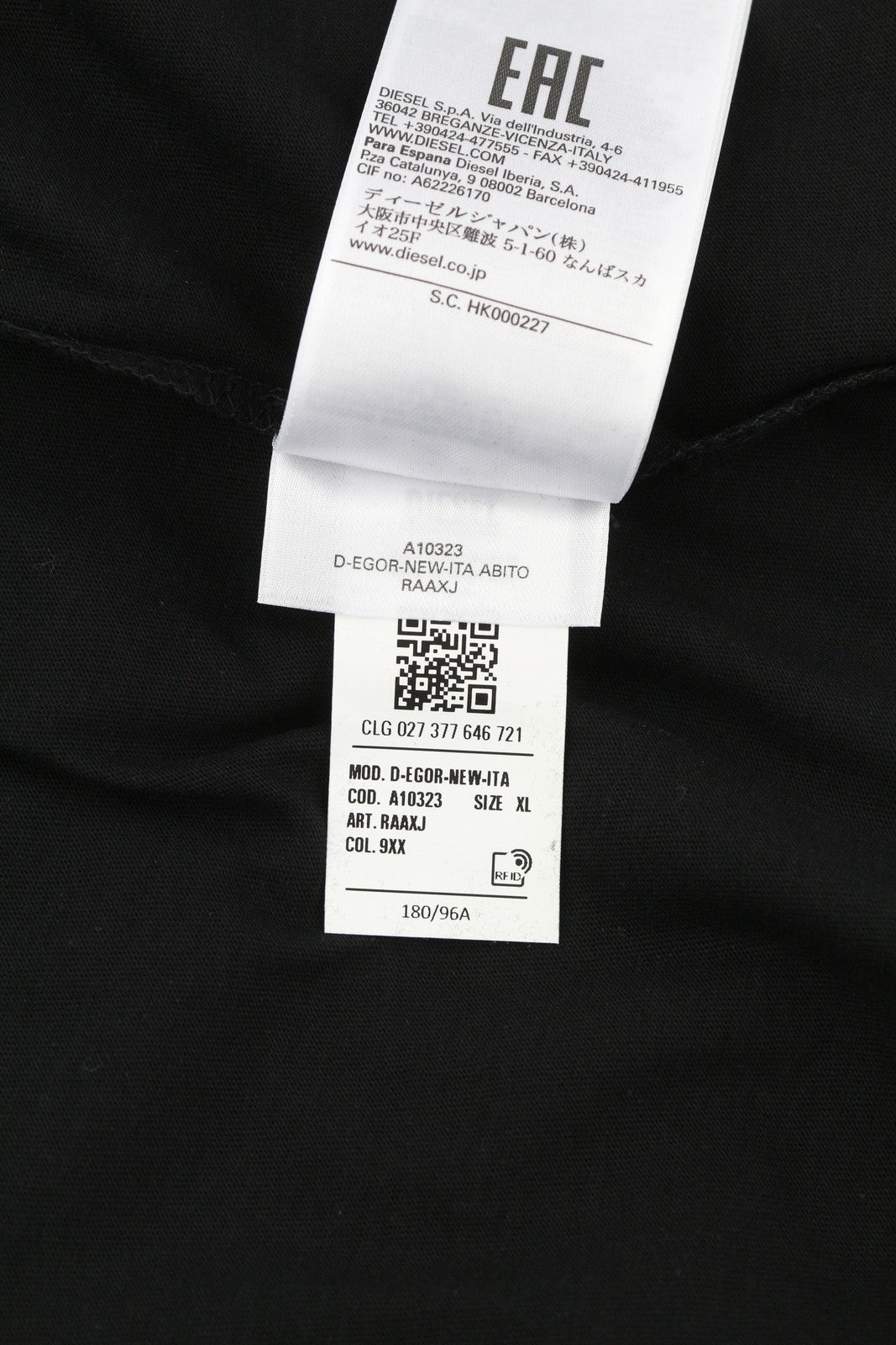 DIESEL D-Egor-New-Ita moteriška suknelė XL dydžio, juoda, trumpomis rankovėmis, trikotažinio stiliaus, laisvalaikio stiliaus, su logotipu. 