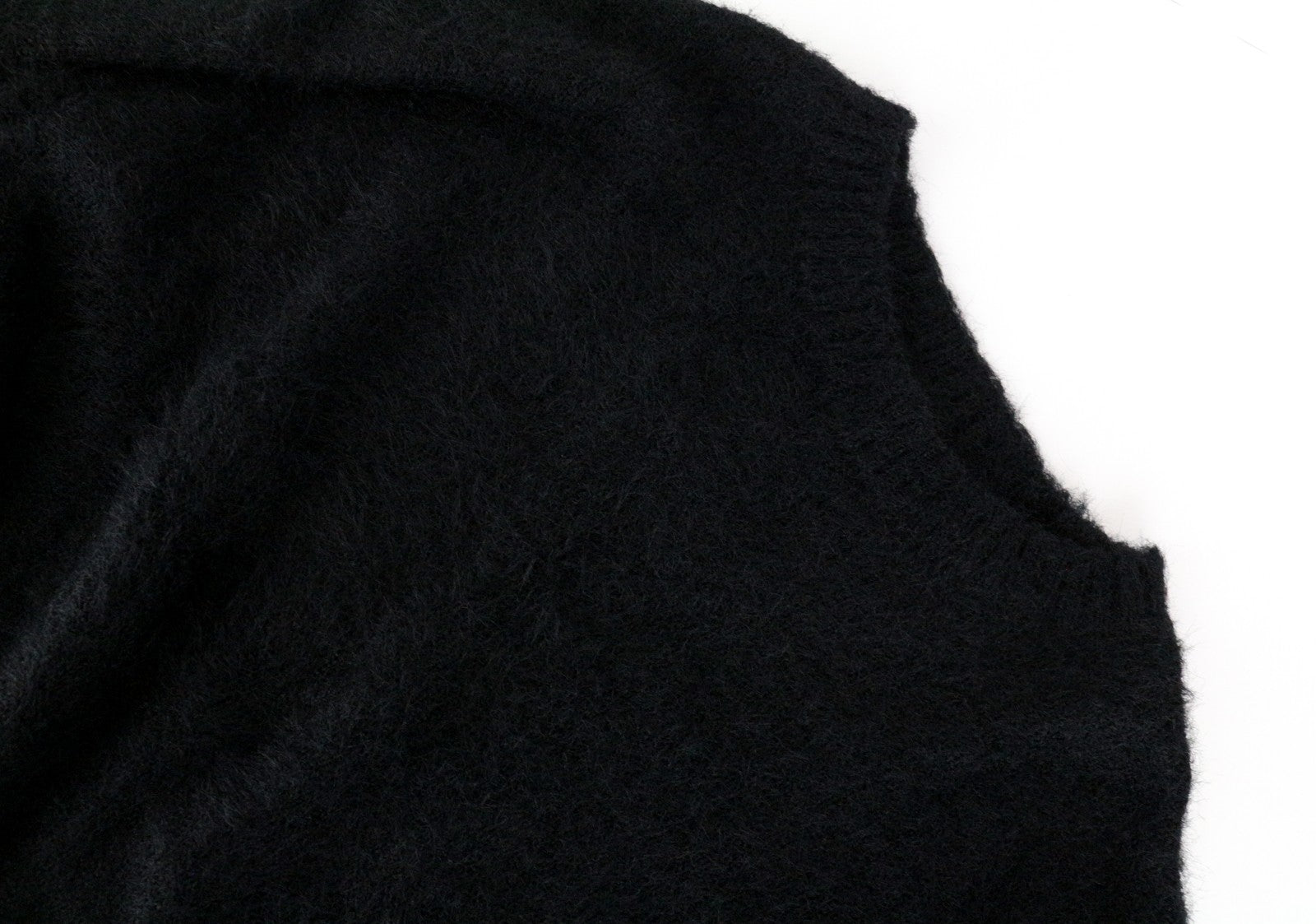 DENHAM Nikko moteriškas L dydžio juodas megztinis su vilnoniu apvaliu raštu, prigludęs, minkšto stiliaus megztinis 