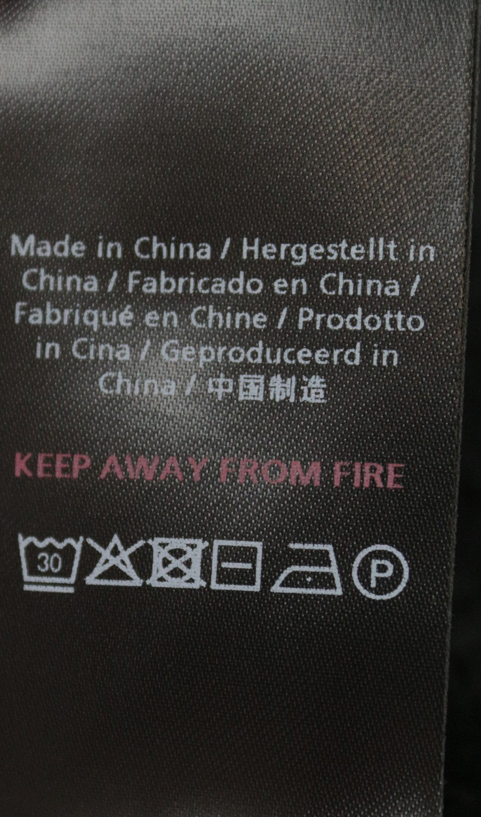 DENHAM Nikko moteriškas L dydžio juodas megztinis su vilnoniu apvaliu raštu, prigludęs, minkšto stiliaus megztinis 