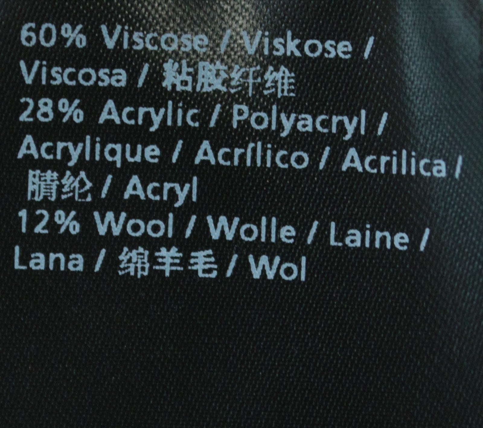 DENHAM Nikko moteriškas L dydžio juodas megztinis su vilnoniu apvaliu raštu, prigludęs, minkšto stiliaus megztinis 