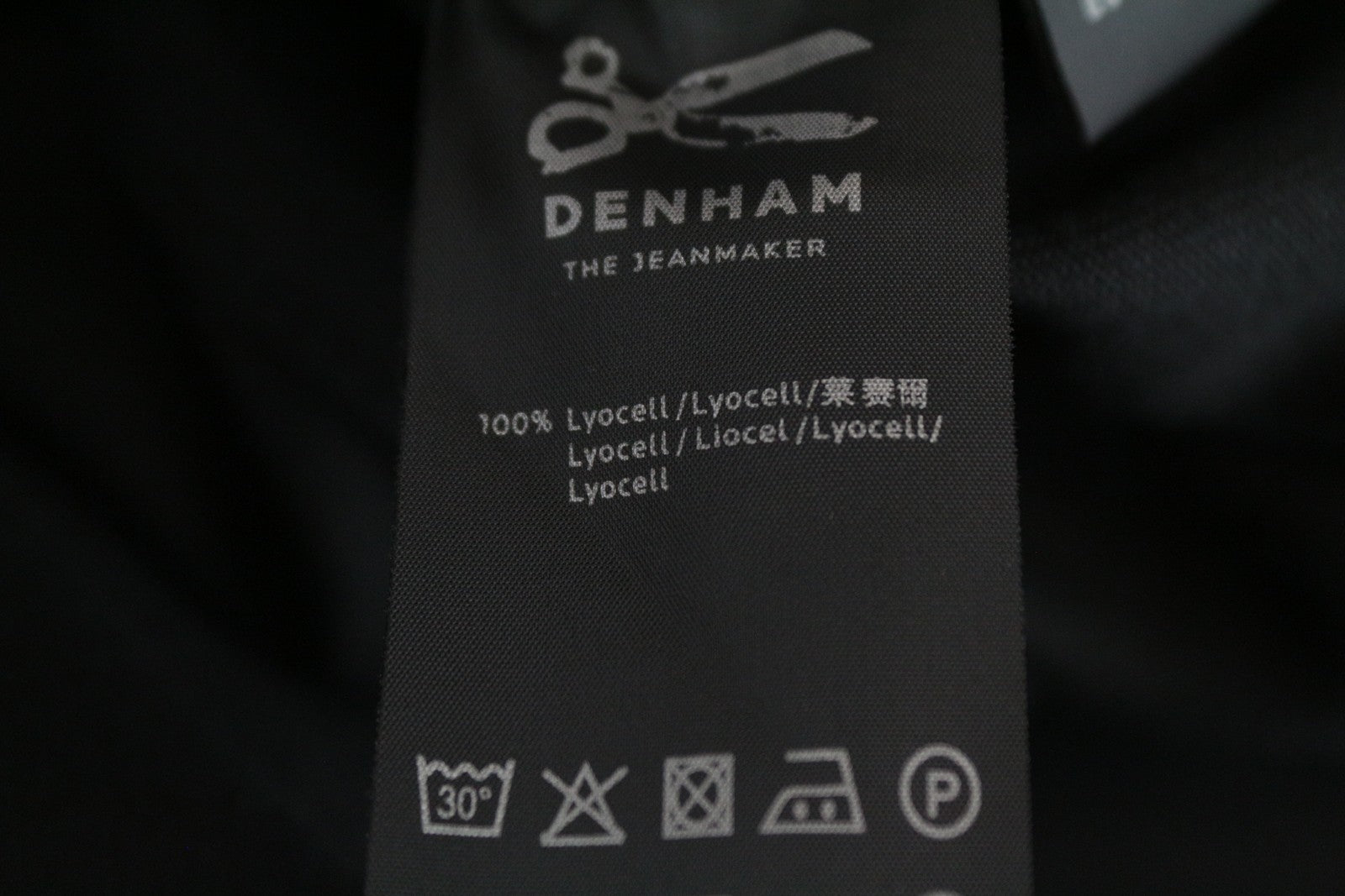 DENHAM Moonlight moteriškas švarkas XS dydžio, juodos spalvos, su diržu ir sagomis užsegama apykakle 