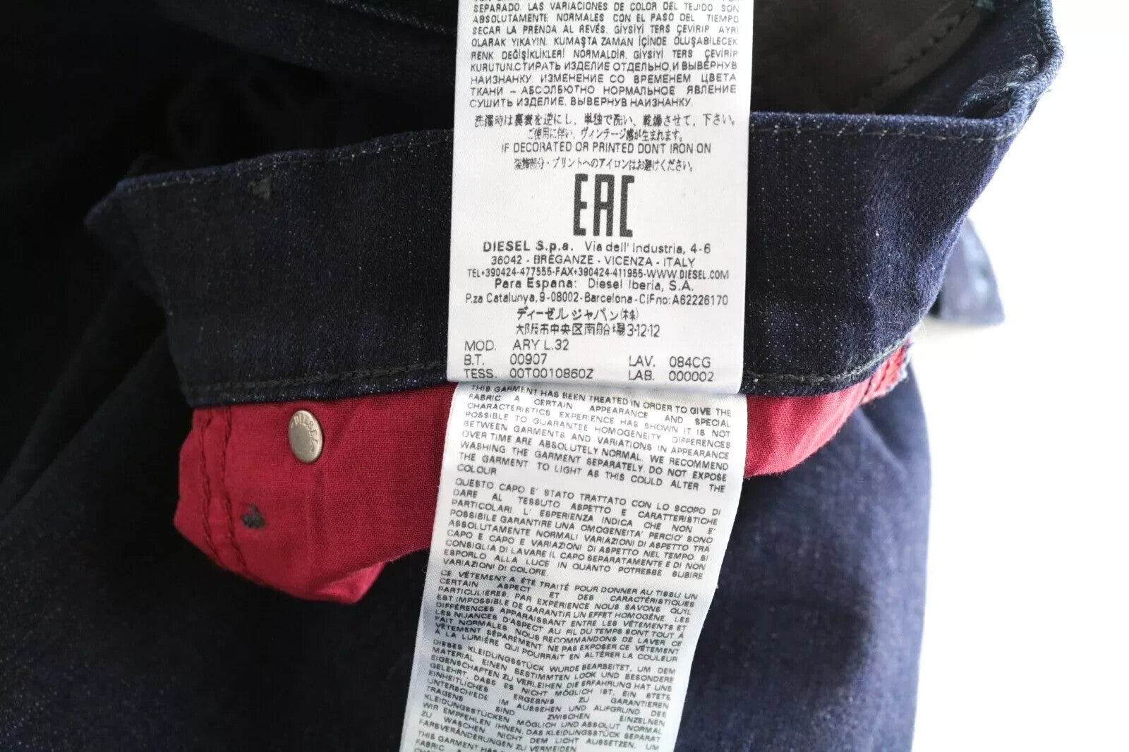 DIESEL Ary 084CG moteriški džinsai W26 L30 aukštu juosmeniu, tamprūs, tiesūs, mėlyni, medvilniniai 