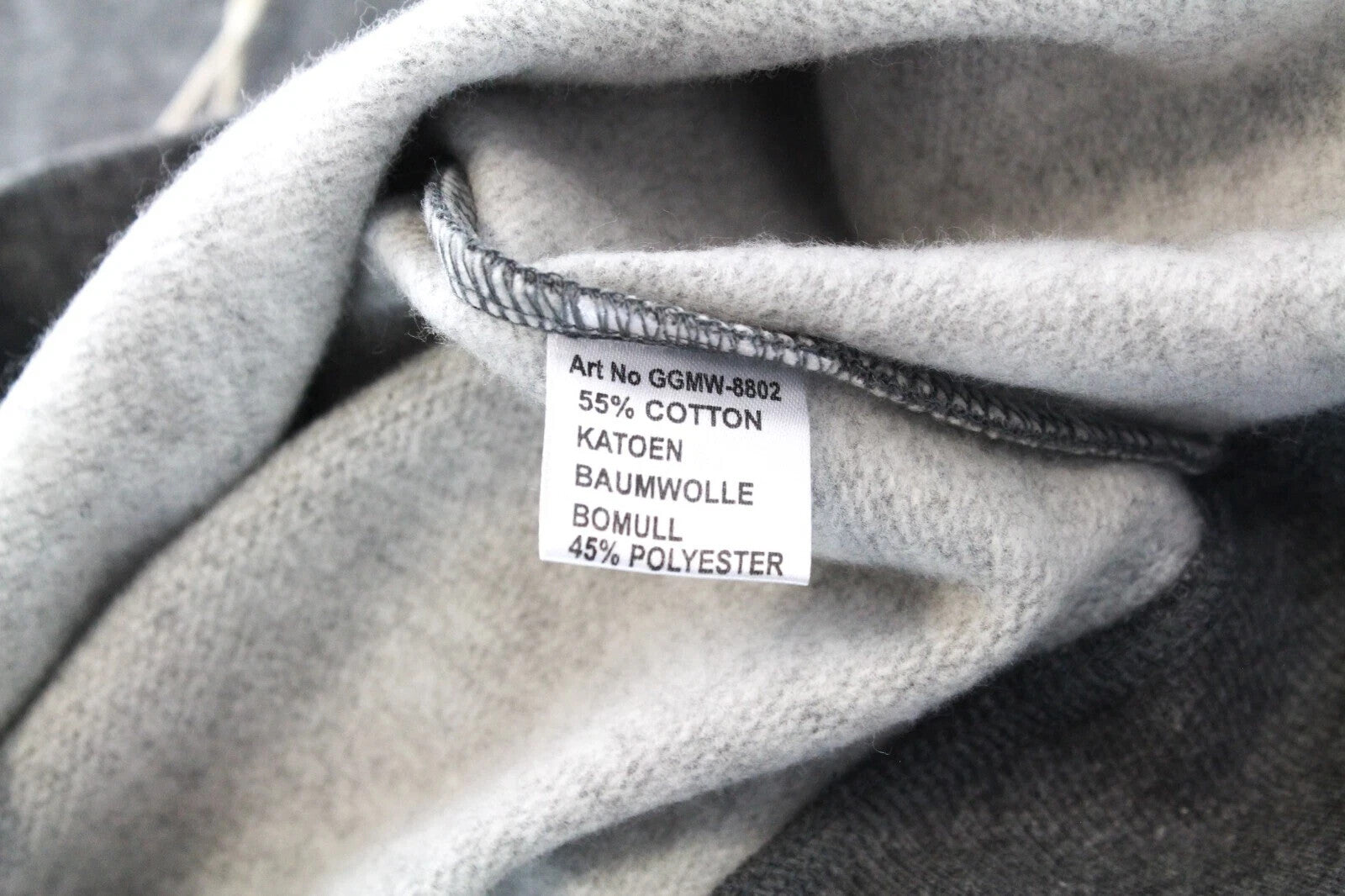 „GOOD GENES“ pilkas medvilninis vyriškas džemperis su siuvinėta apvalia kaklo iškirpte ir melanžu 