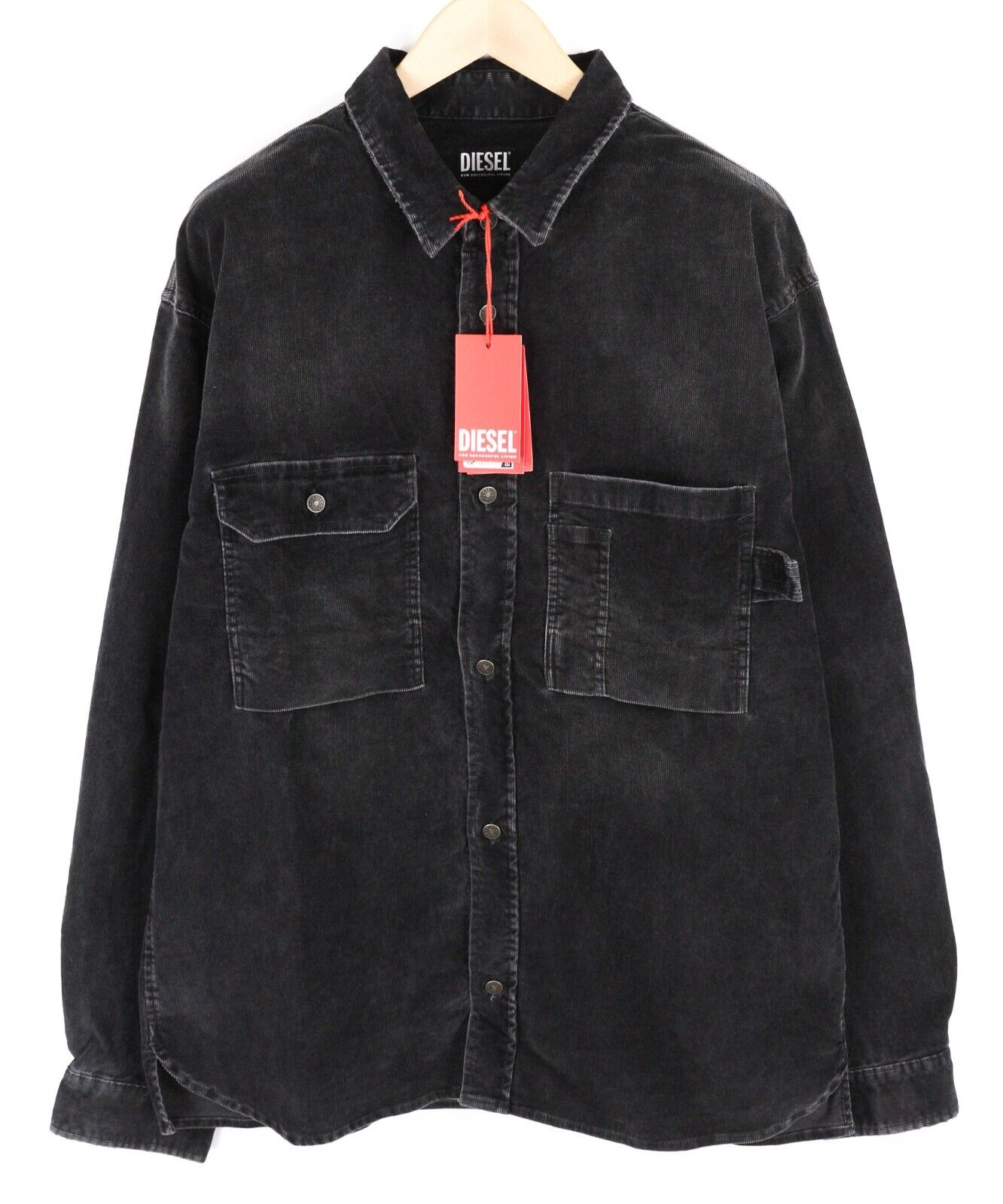 DIESEL S-Bun-Cord vyriški marškinėliai, 2XL, rekomenduojama kaina – 175 €, velvetas, sagomis užsegamos, išskleistos kišenės. 