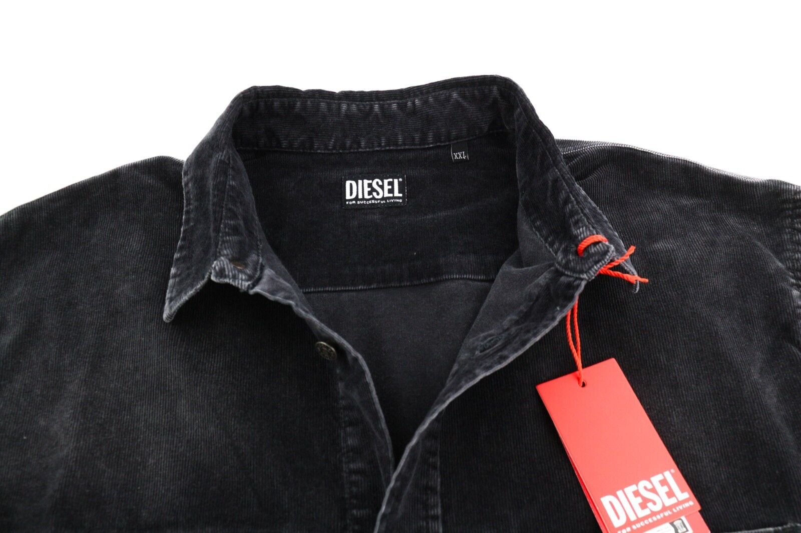 DIESEL S-Bun-Cord vyriški marškinėliai, 2XL, rekomenduojama kaina – 175 €, velvetas, sagomis užsegamos, išskleistos kišenės. 
