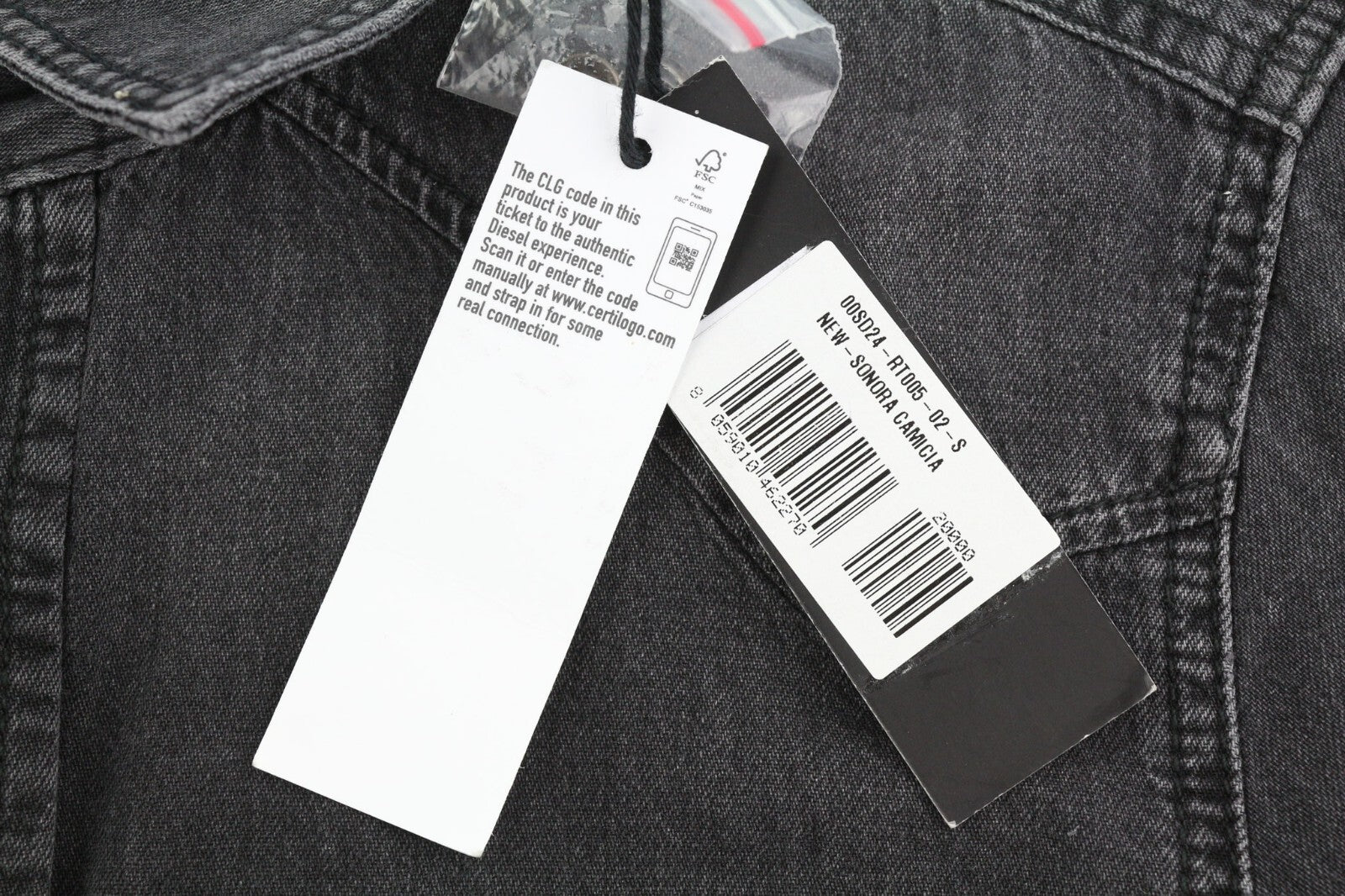 DIESEL „New-Sonora“ vyriški marškinėliai S dydžio, rekomenduojama kaina – 120 €, skalbtos juodos spalvos, su spaudėmis.