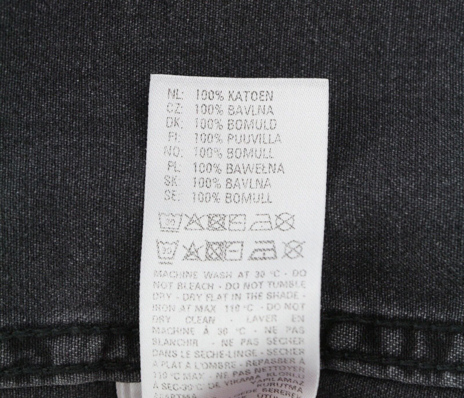 DIESEL „New-Sonora“ vyriški marškinėliai S dydžio, rekomenduojama kaina – 120 €, skalbtos juodos spalvos, su spaudėmis.