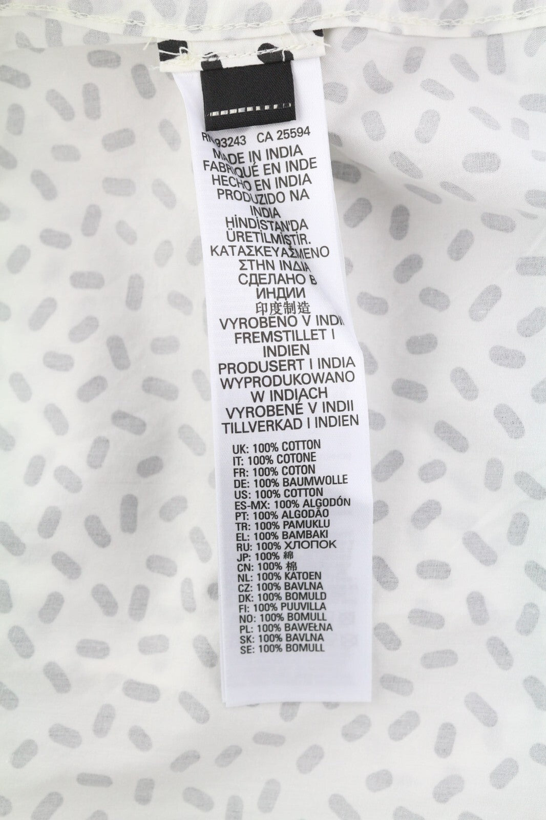 DIESEL S-Riley-Pills vyriški marškinėliai L dydžio su sagomis ir platėjančia apykakle. Rekomenduojama kaina – 110 €. 