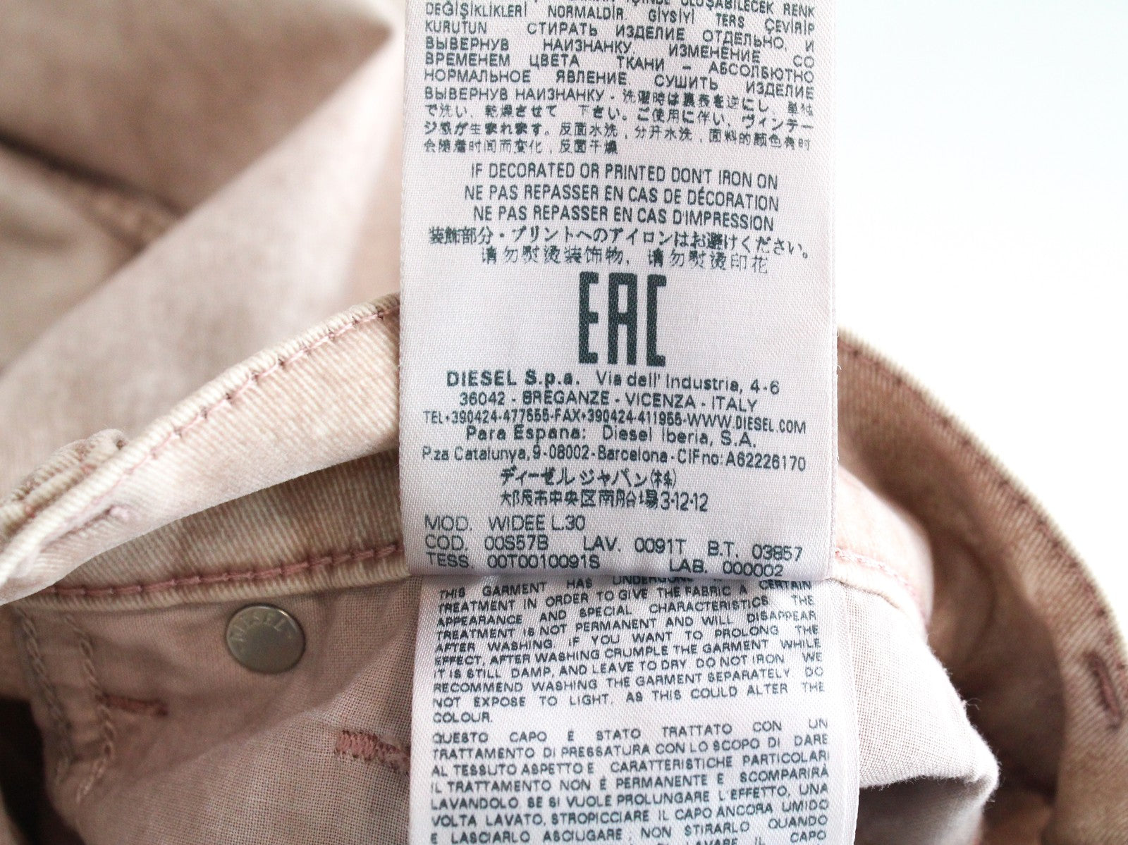 DIESEL Widee 0091T moteriški W25 L30 džinsai šviesiai rožiniai aksominiai platėjantys tamprūs džinsai 