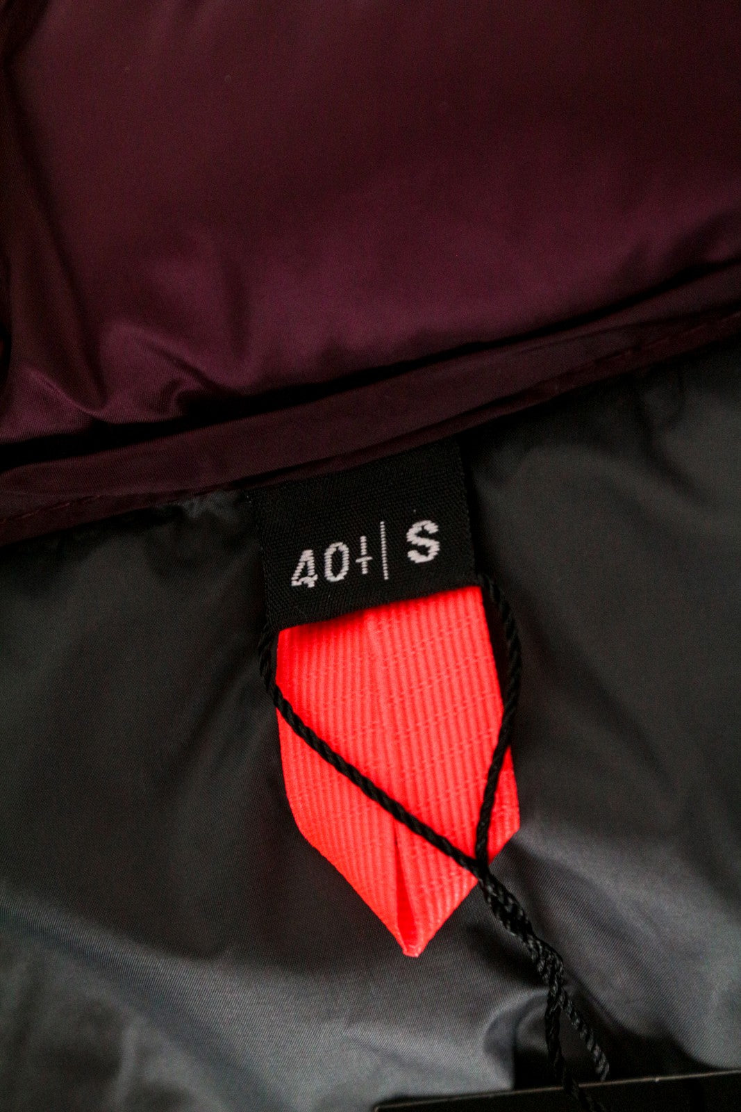 TUCANO URBANO moteriška S dydžio liemenė su violetine pamušalu, dygsniuota liemenė be rankovių, užtrauktuku 