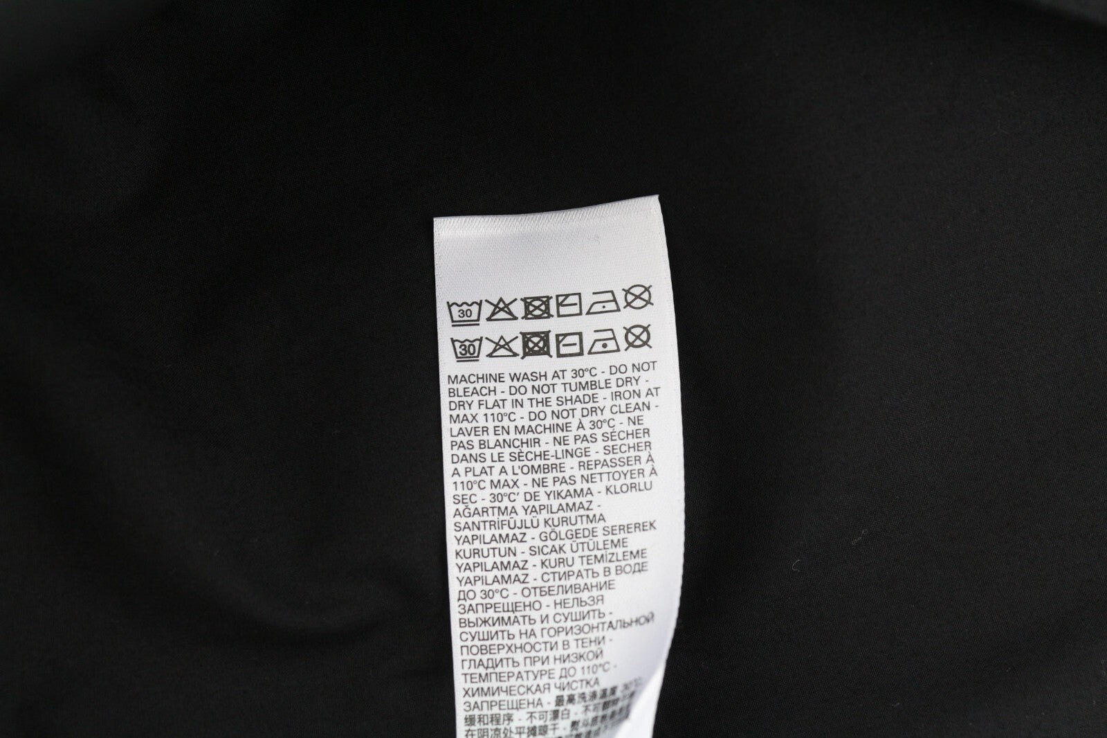 DIESEL S-Olsen vyriški marškinėliai M, juodi, paslėptomis sagomis, kišenėmis, išplatinta apykakle. 