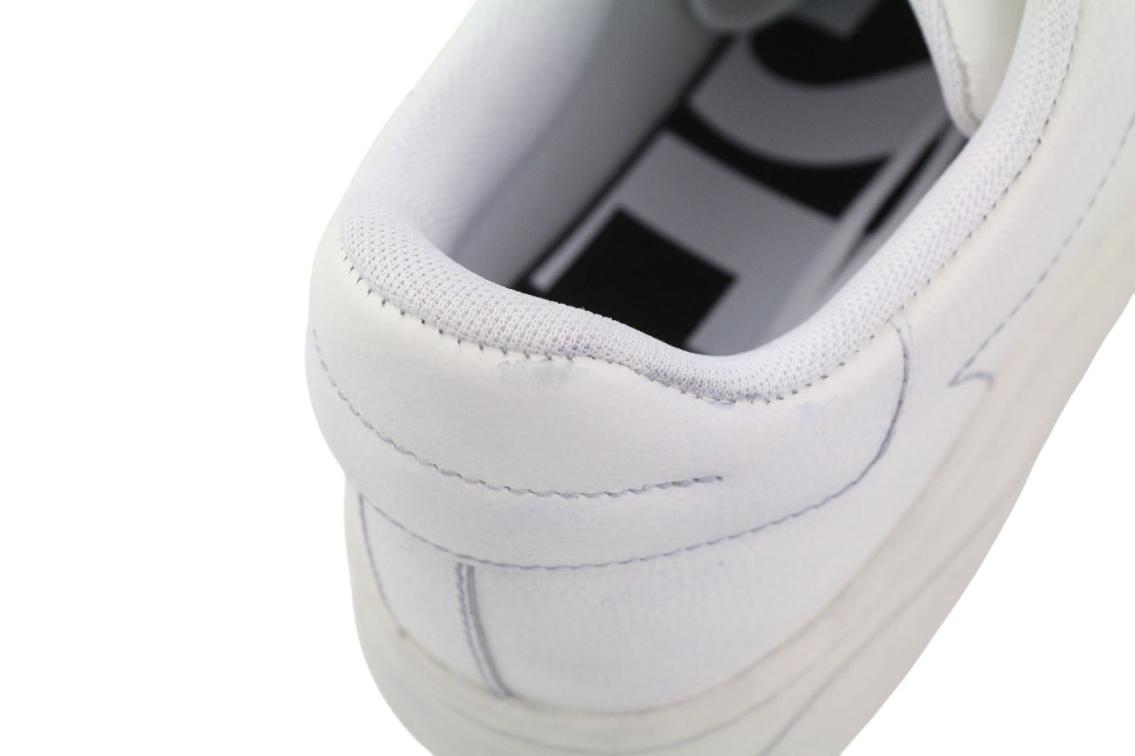 DIESEL S-Athene žemakulniai vyriški sportbačiai, balti, odiniai, suvarstomi, EU41, kaina – 160 € 