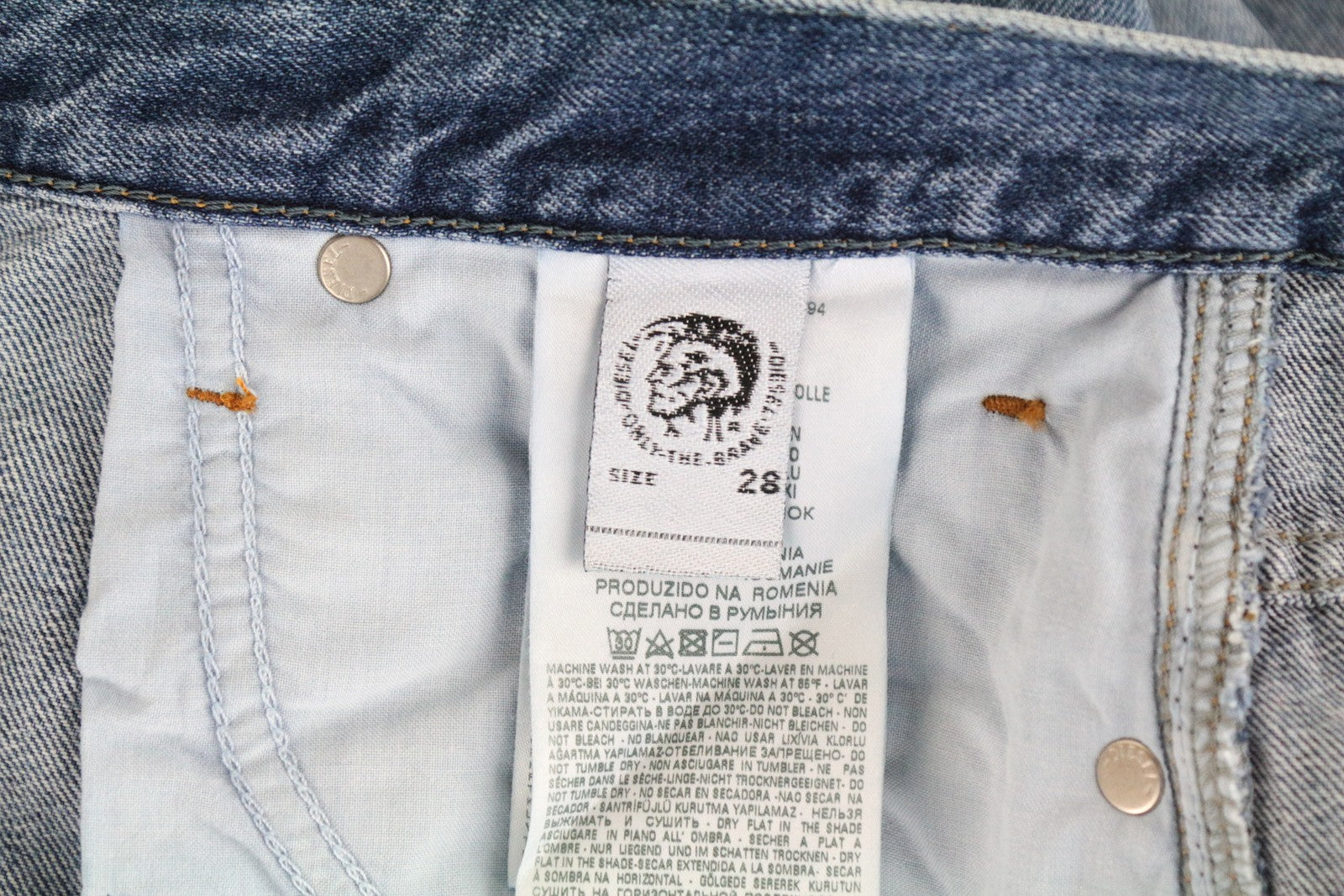 DIESEL Alys 084ZE moteriški džinsai W28 L30 tiesaus kirpimo, dirbtinai mėlyni, medvilniniai 