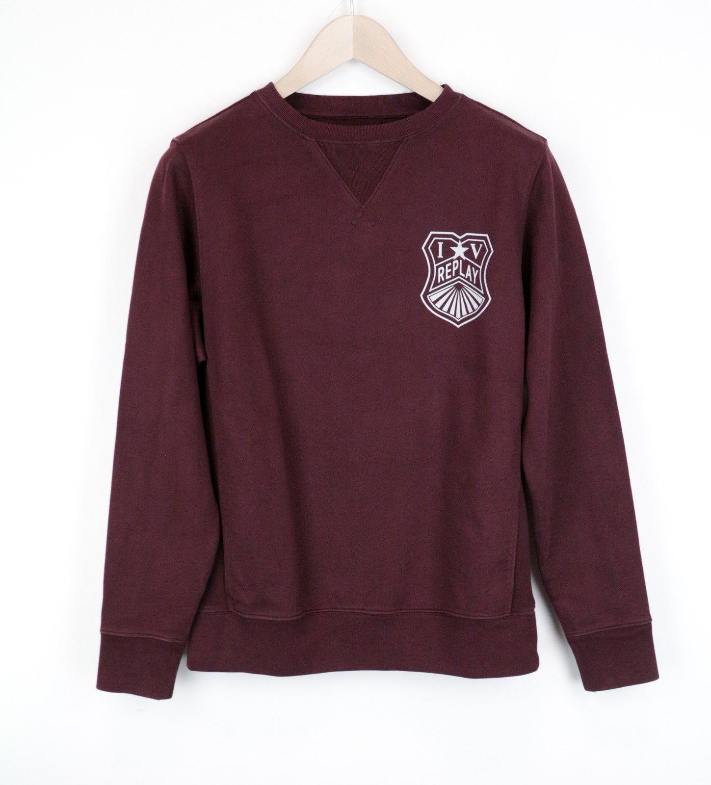 REPLAY vyriškas S dydžio burgundiško vyno spalvos medvilninis megztinis su logotipu ilgomis rankovėmis, laisvalaikio stiliaus 