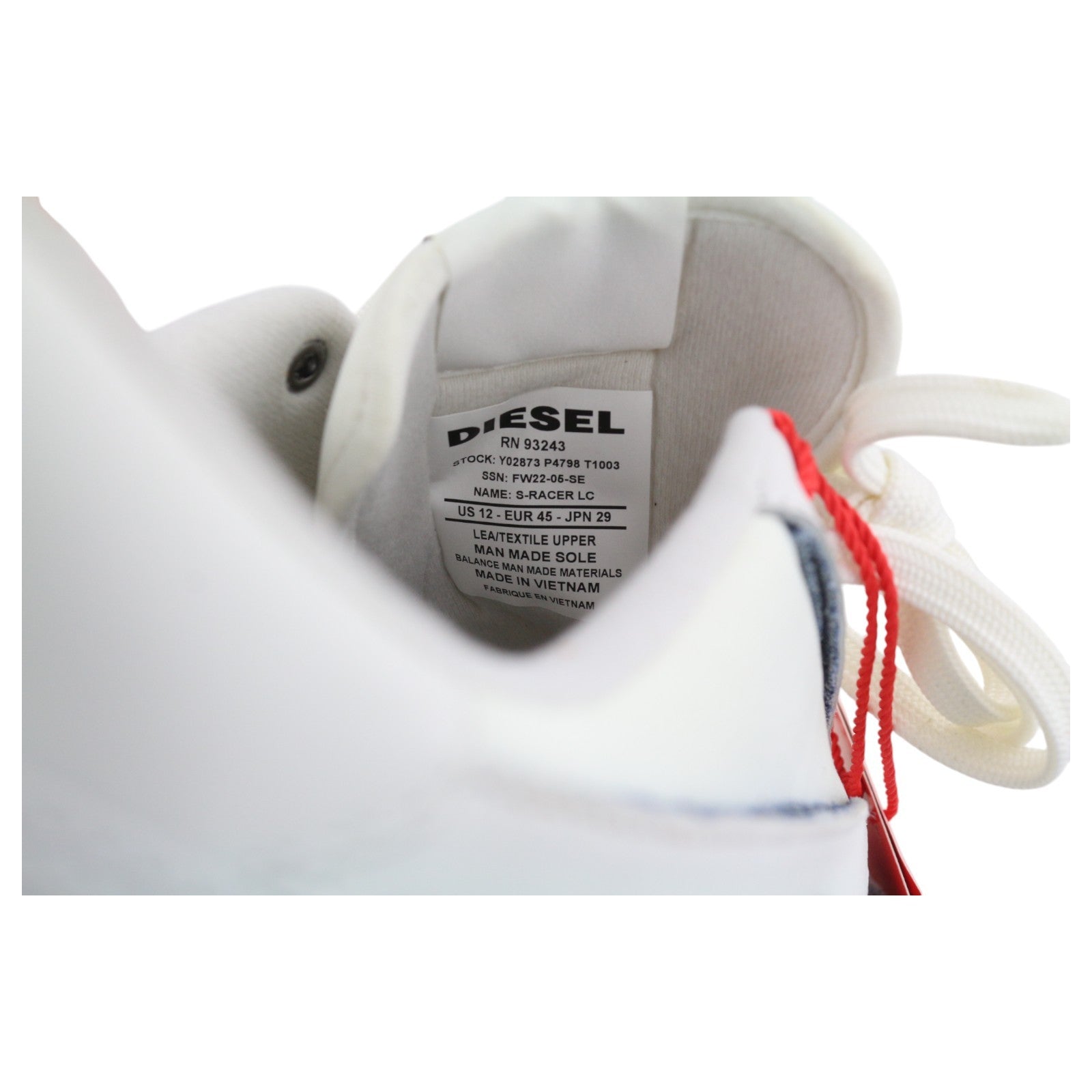 DIESEL S-Racer LC vyriški sportbačiai, balti, zomšos ir odos, 45 €, rekomenduojama kaina – 195 €