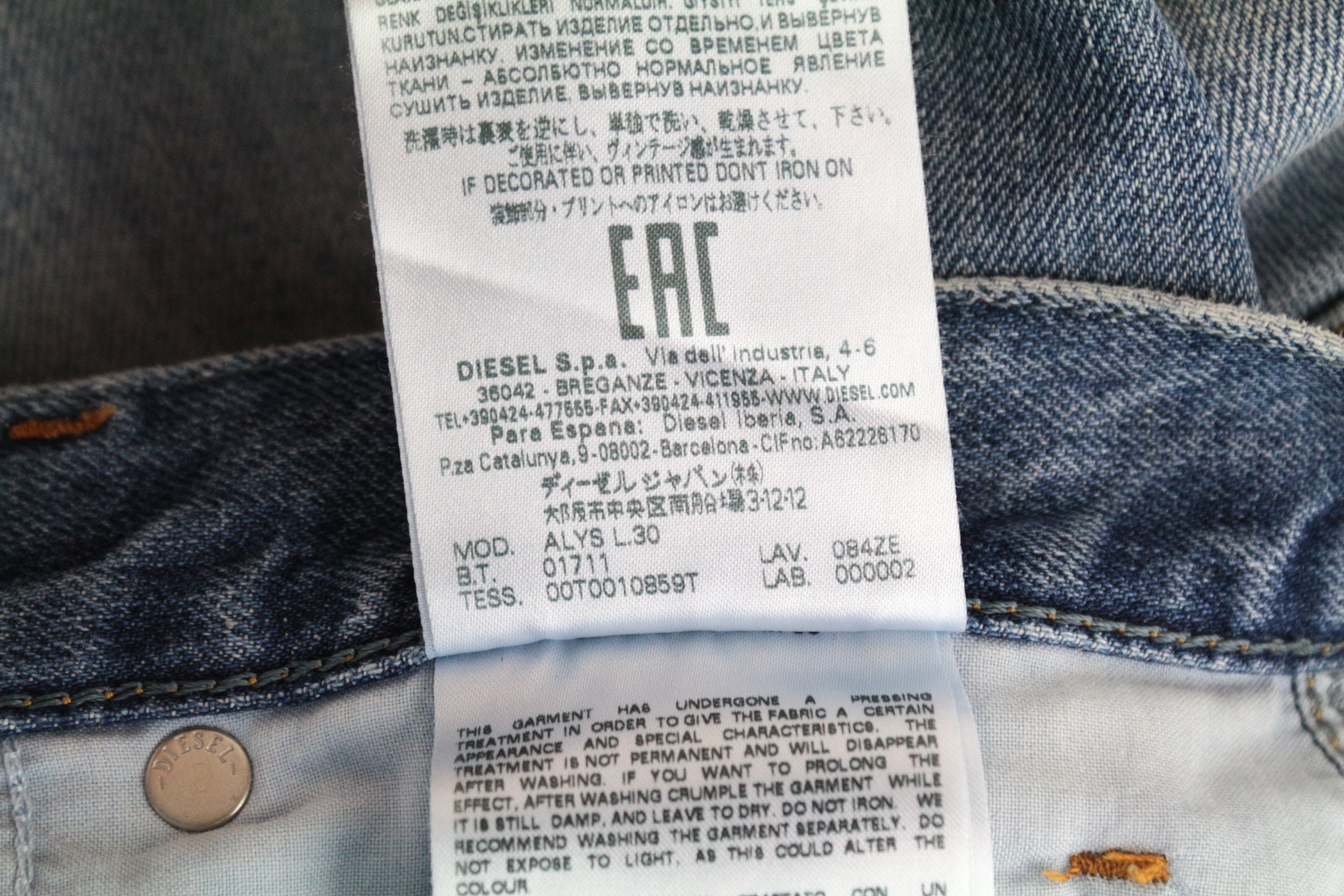 DIESEL Alys 084ZE moteriški džinsai W28 L30 plėšyti, skalbti mėlyni, tiesūs medvilniniai