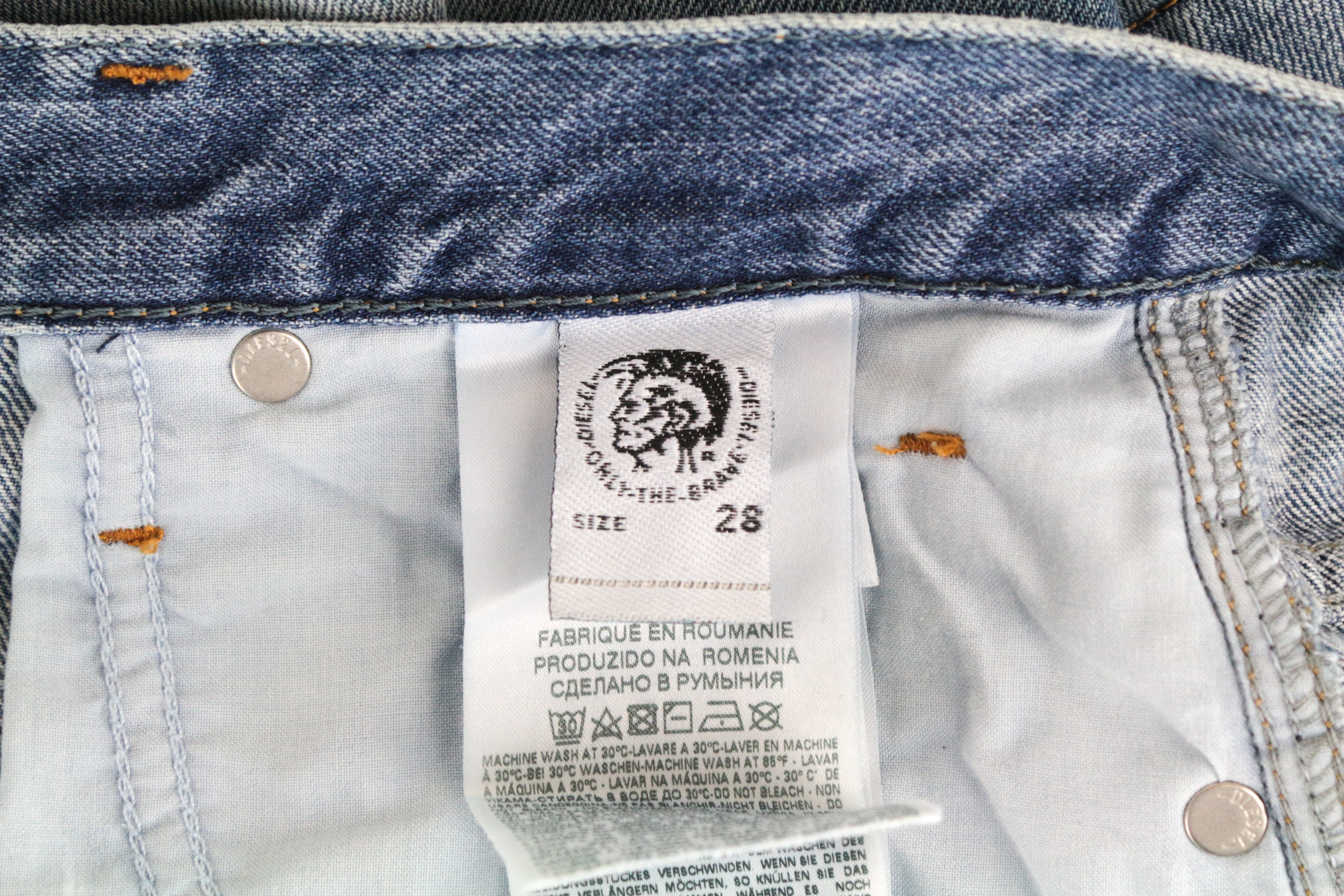 DIESEL Alys 084ZE moteriški džinsai W28 L30 plėšyti, skalbti mėlyni, tiesūs medvilniniai