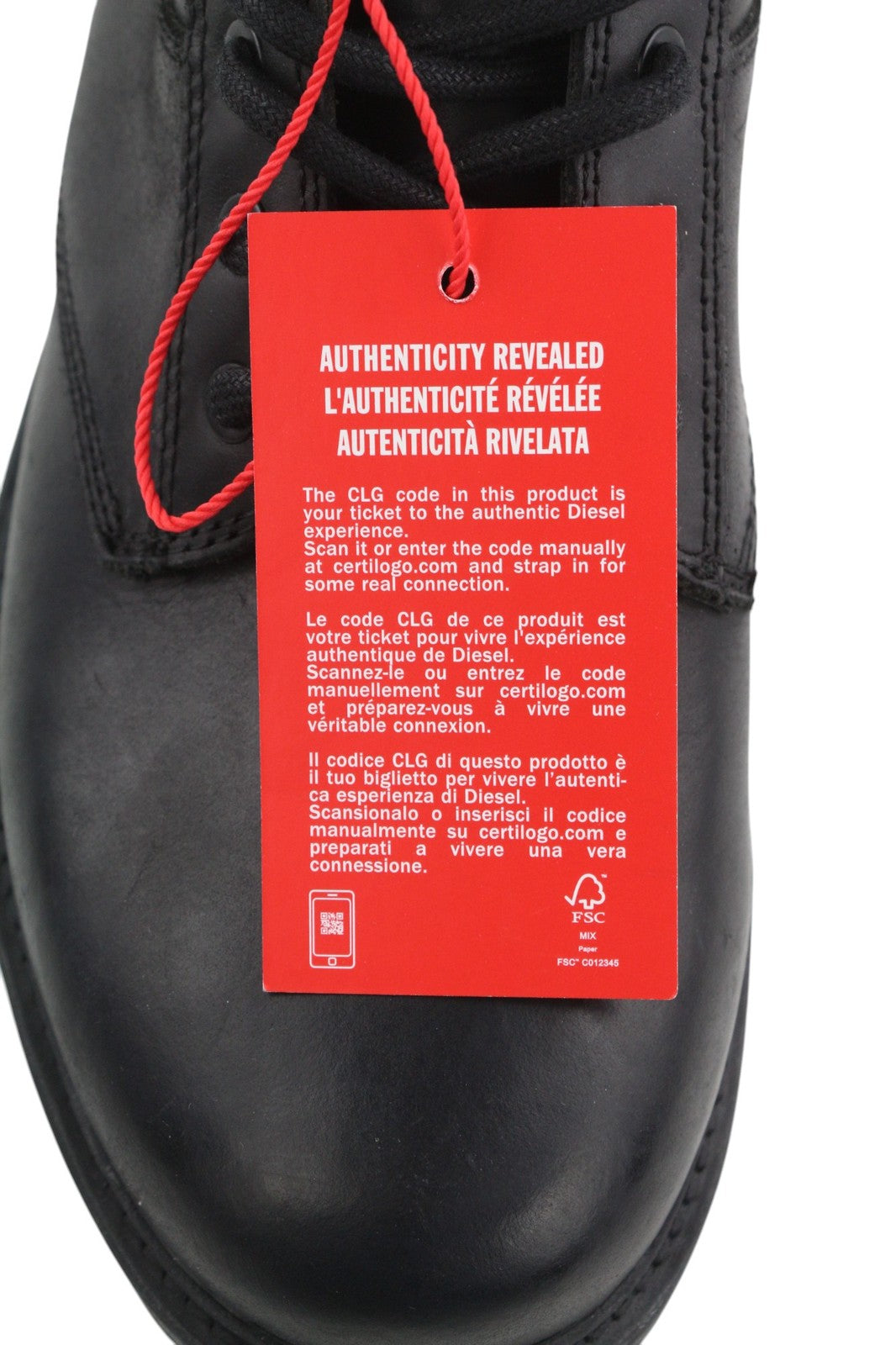 DIESEL D-Alabhama CB vyriški batai, juodos odos, 43 dydis, su raišteliais ir migdolų nosimi, kaina – 295 €. 