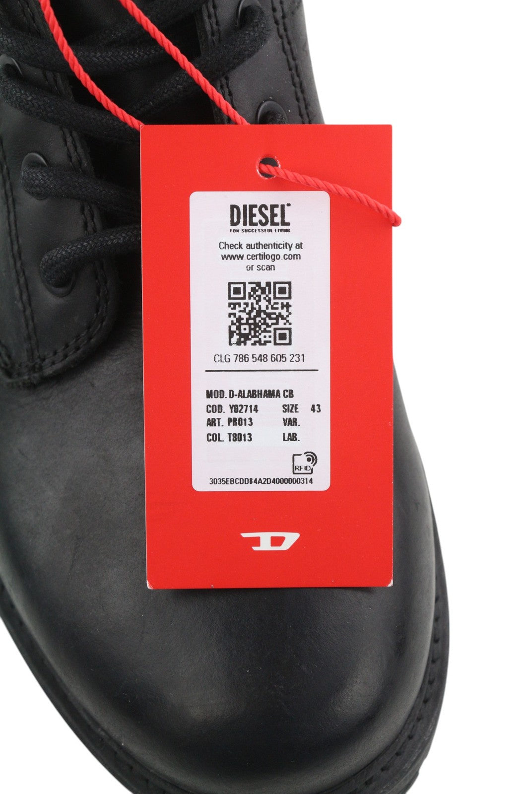 DIESEL D-Alabhama CB vyriški batai, juodos odos, 43 dydis, su raišteliais ir migdolų nosimi, kaina – 295 €. 