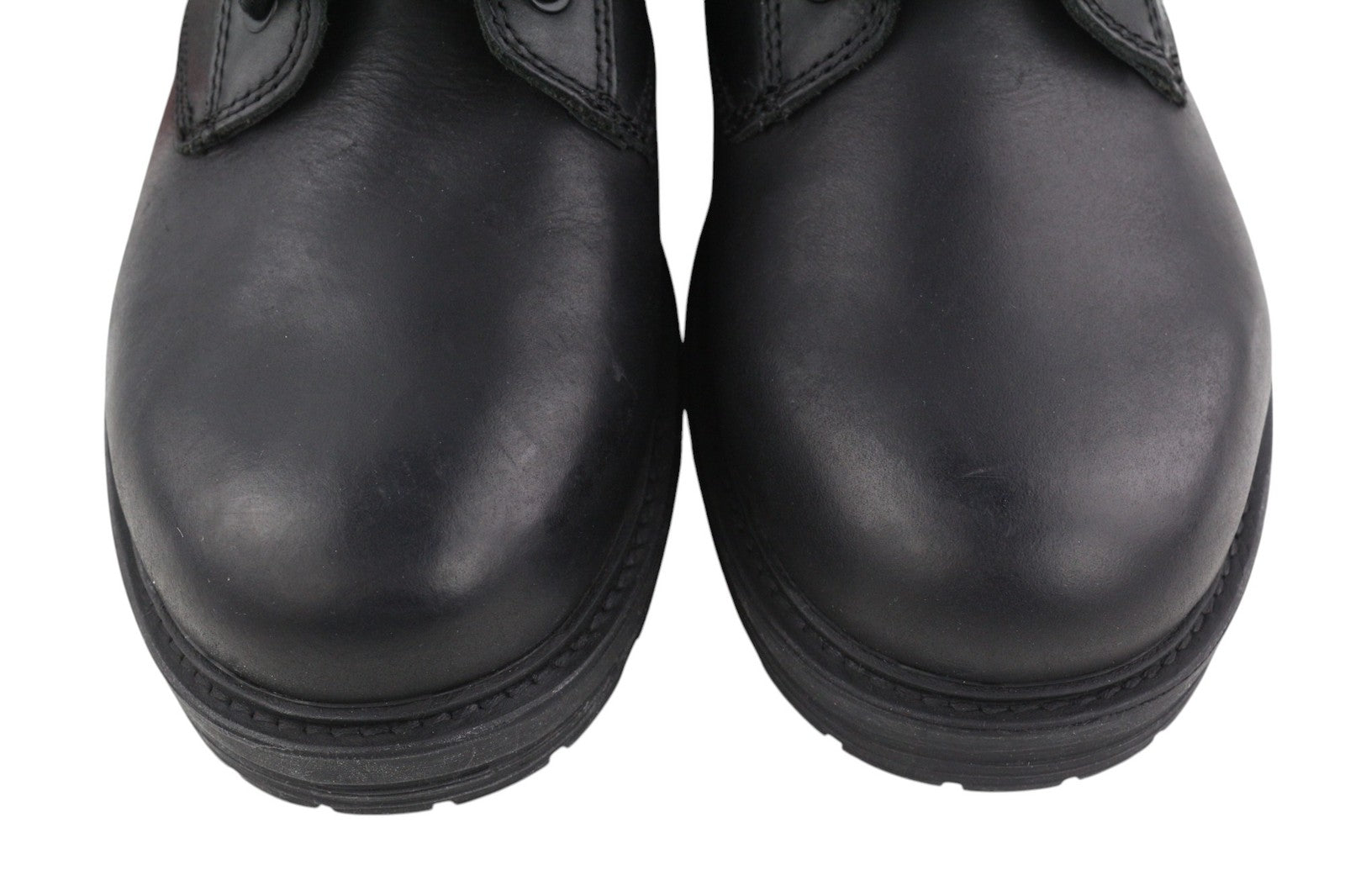 DIESEL D-Alabhama CB vyriški batai, juodos odos, 43 dydis, su raišteliais ir migdolų nosimi, kaina – 295 €. 