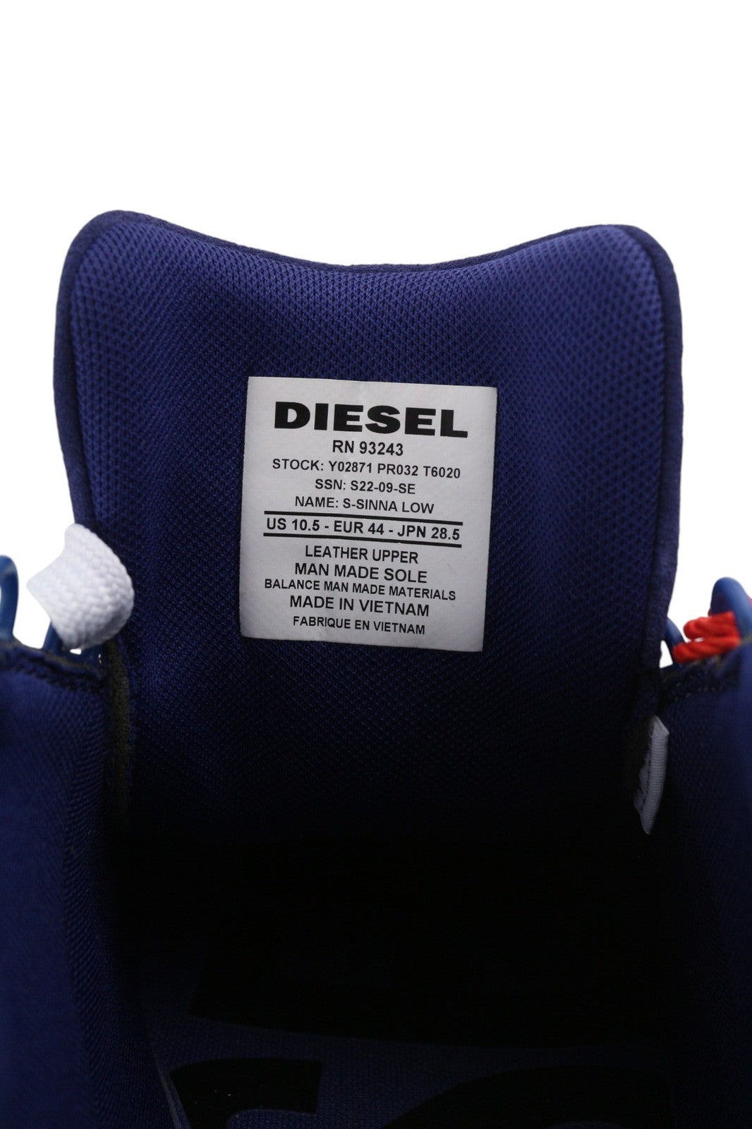 DIESEL S-Sinna žemakulniai vyriški sportbačiai, mėlyni, karvės odos, EU44, kaina – 160 € 