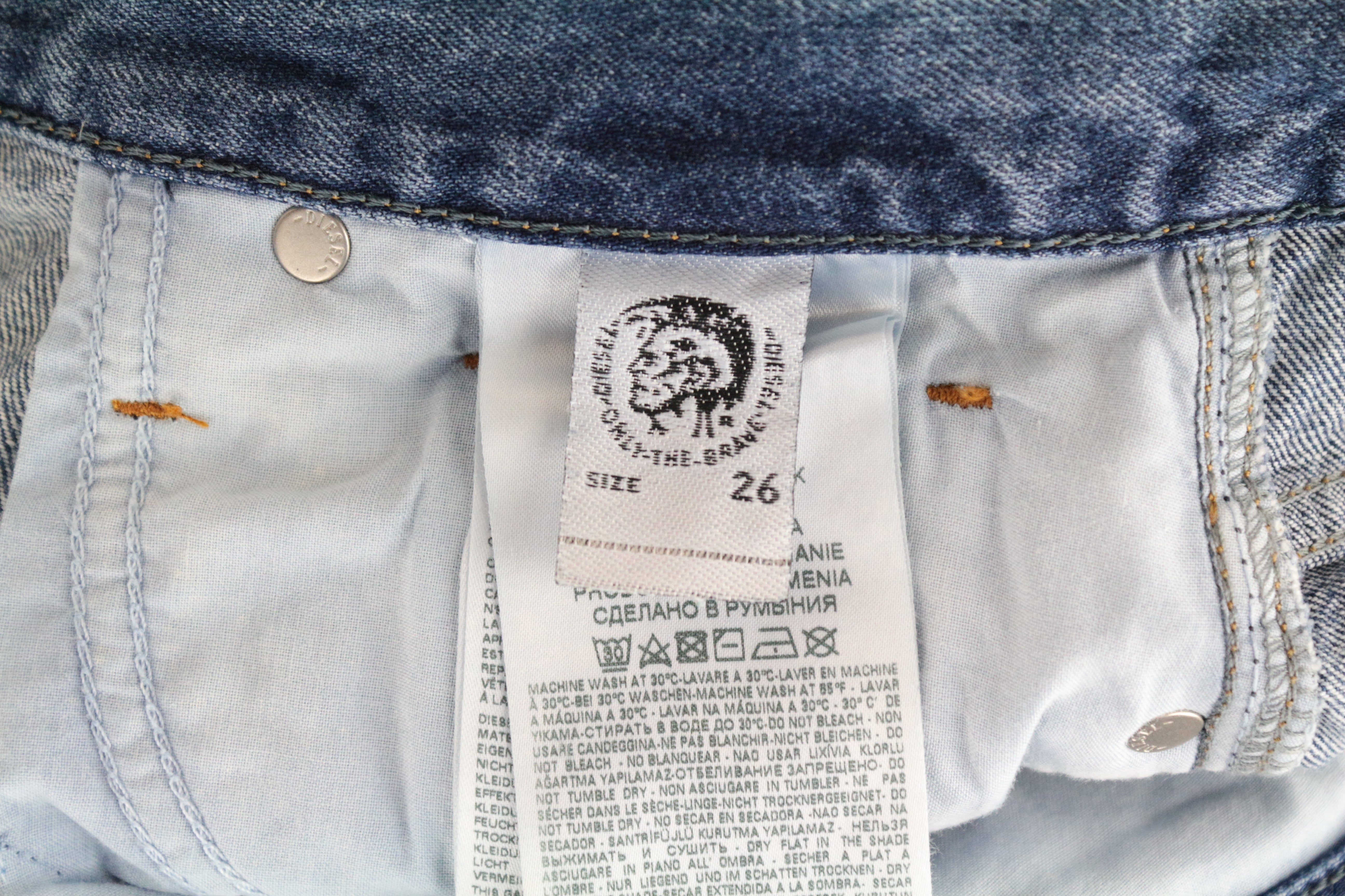 DIESEL Alys 084ZE Women's W26 L30 Jeans Straight Fit Ripped Cotton Blue Wash