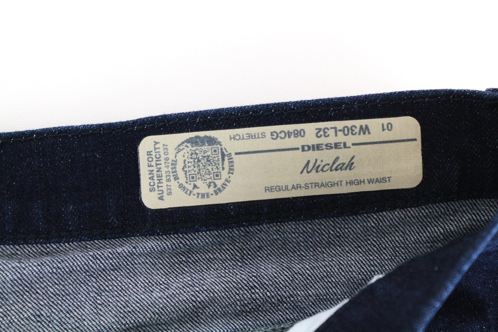 DIESEL Niclah 084CG moteriški džinsai W30/L32 tiesūs mėlyni tamprūs aukštu juosmeniu 