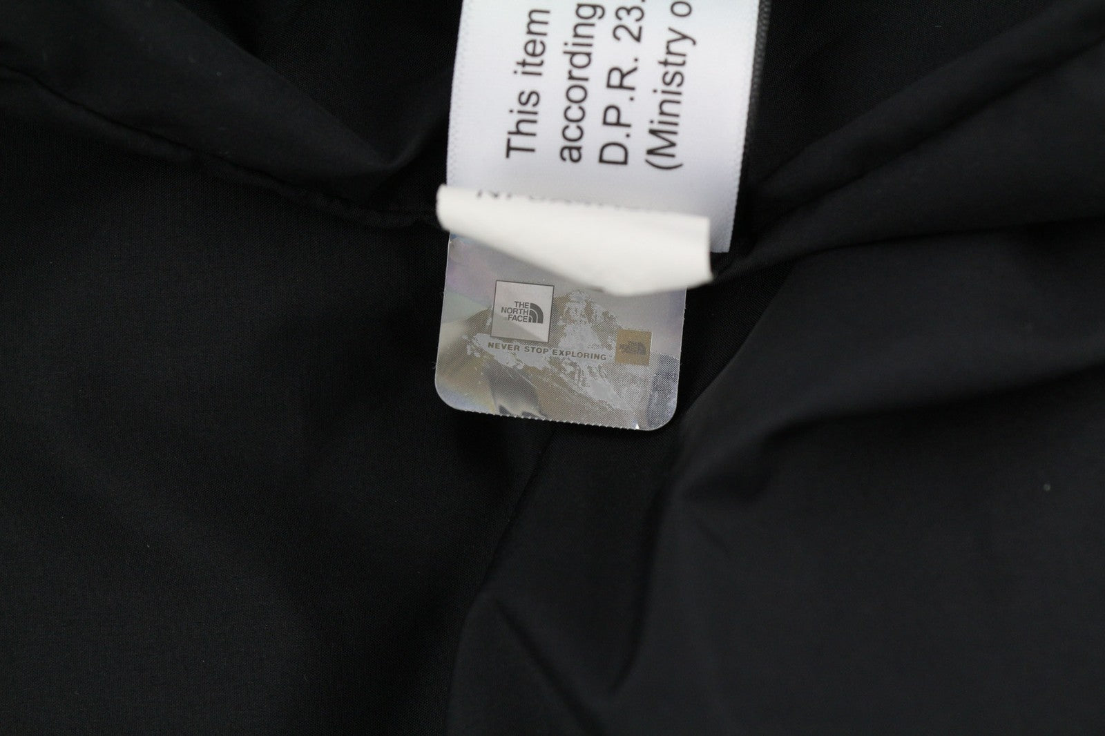 THE NORTH FACE NF0A4R3K moteriška striukė S juoda pūkinė paminkštinta ilga pūkinė striukė 