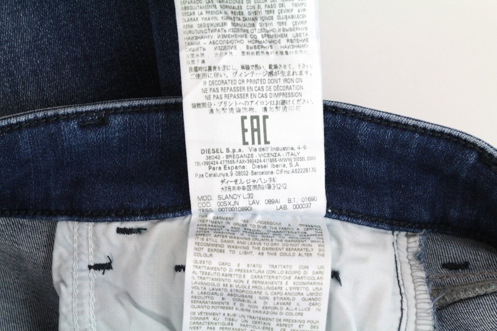 DIESEL Slandy 089AI moteriški džinsai W26/L32 itin aptempti medvilniniai tamprūs džinsai, mėlyni 