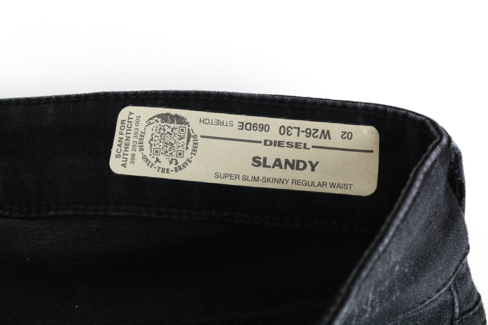 DIESEL Slandy 069DE moteriški džinsai W26/L30 itin aptempti, juodi, tamprūs medvilniniai džinsai 