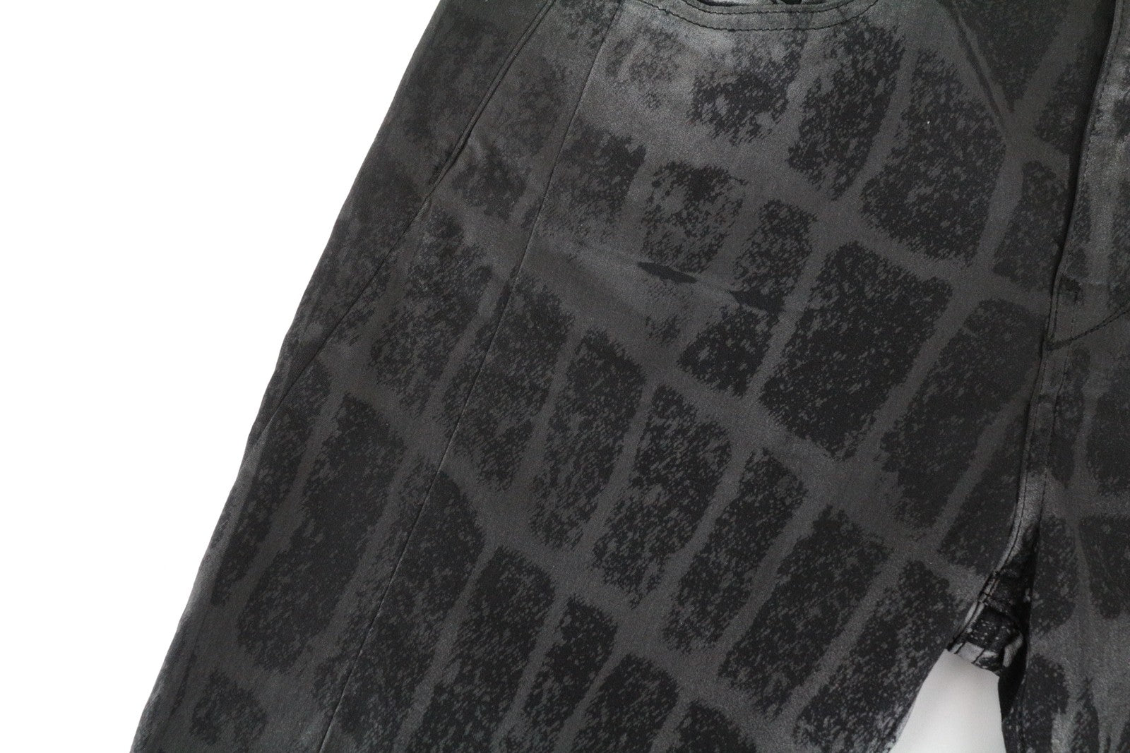 DIESEL D-Fayza-SP-NE 0094M moteriški džinsai W26 Jogg Sweat Boyfriend juodi gyvūnų rašto