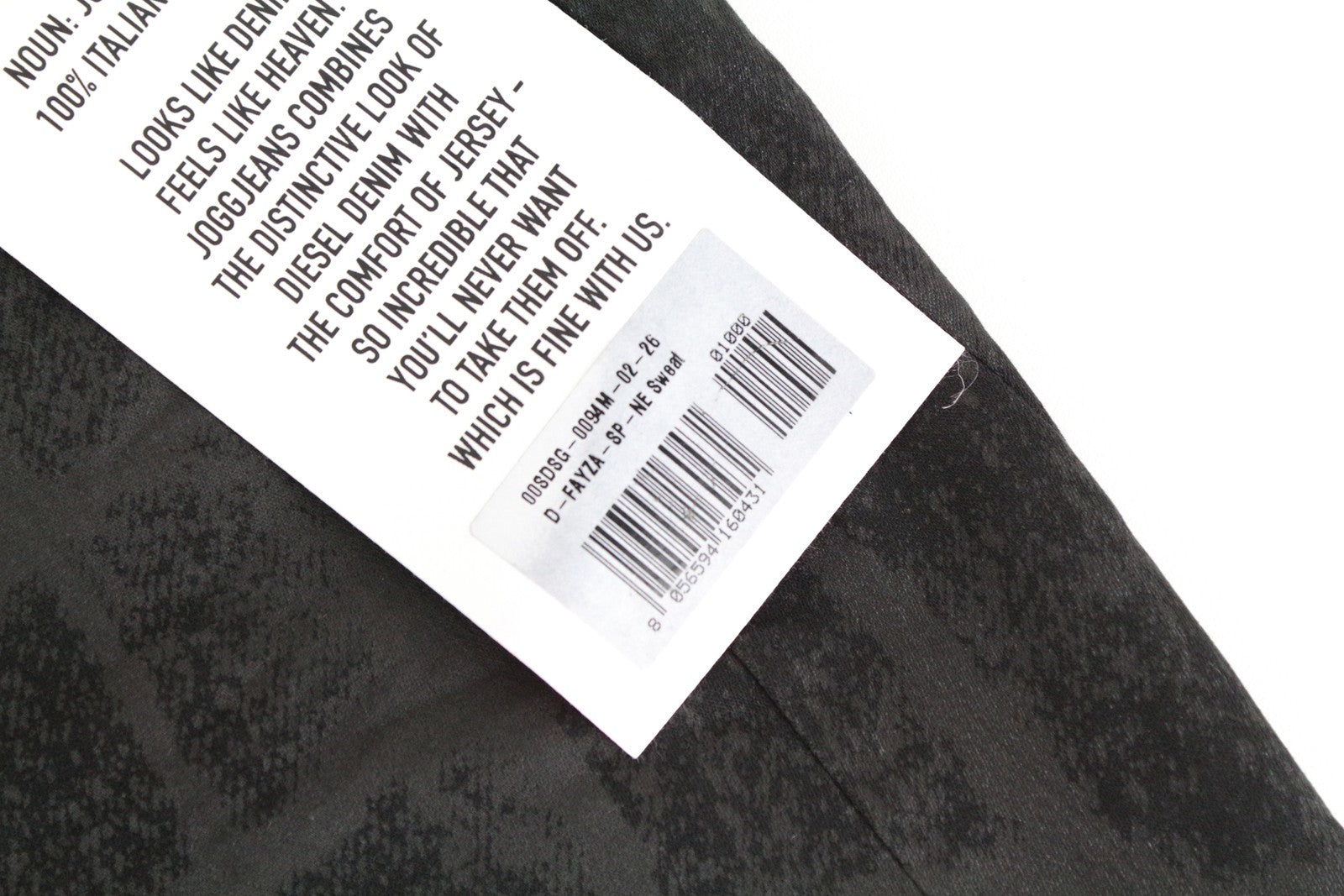 DIESEL D-Fayza-SP-NE 0094M moteriški džinsai W26 Jogg Sweat Boyfriend juodi gyvūnų rašto