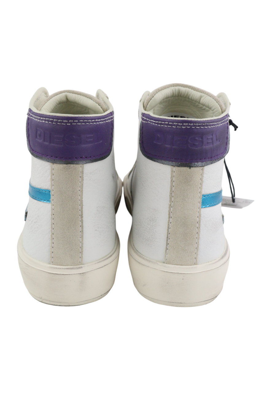 DIESEL S-Mydori ML moteriški sportbačiai, 38,5 dydis, balti, karvės odos palaidinės iki kulkšnies, rekomenduojama kaina – 220 € 