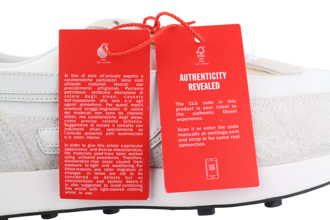 DIESEL S-Racer-Lc vyriški sportbačiai su šviesiais nėriniuotais kraštais, EU44, baltos odos, rekomenduojama kaina – 195 € 