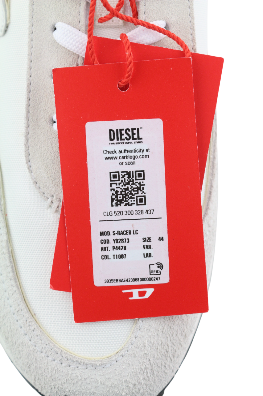 DIESEL S-Racer-Lc vyriški sportbačiai su šviesiais nėriniuotais kraštais, EU44, baltos odos, rekomenduojama kaina – 195 € 