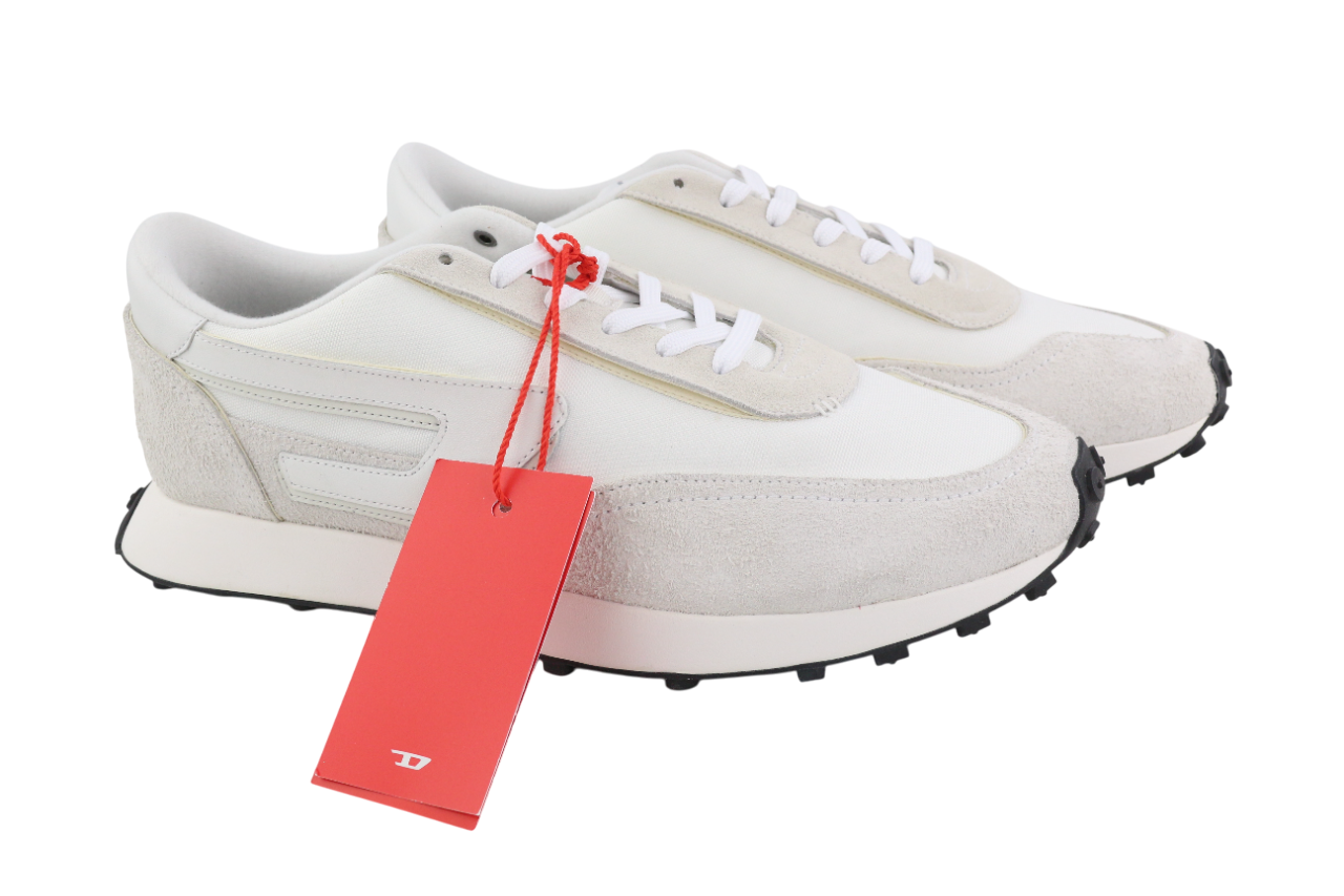 DIESEL S-Racer-Lc vyriški sportbačiai su šviesiais nėriniuotais kraštais, EU44, baltos odos, rekomenduojama kaina – 195 € 