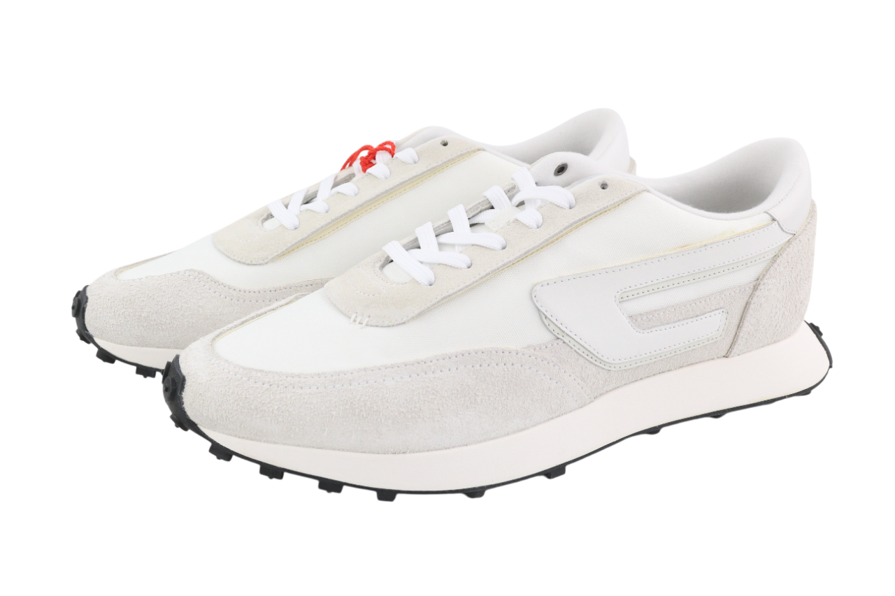 DIESEL S-Racer-Lc vyriški sportbačiai su šviesiais nėriniuotais kraštais, EU44, baltos odos, rekomenduojama kaina – 195 € 