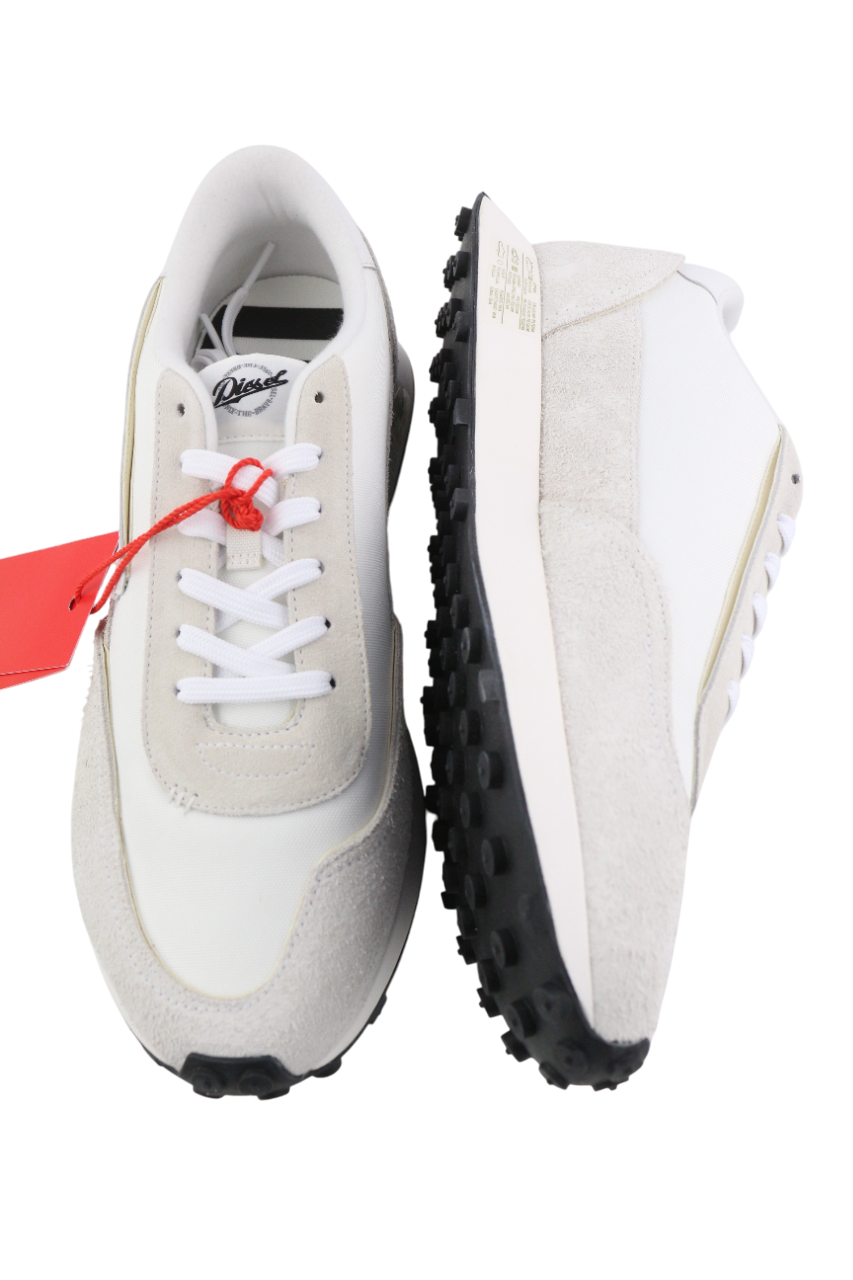 DIESEL S-Racer-Lc vyriški sportbačiai su šviesiais nėriniuotais kraštais, EU44, baltos odos, rekomenduojama kaina – 195 € 