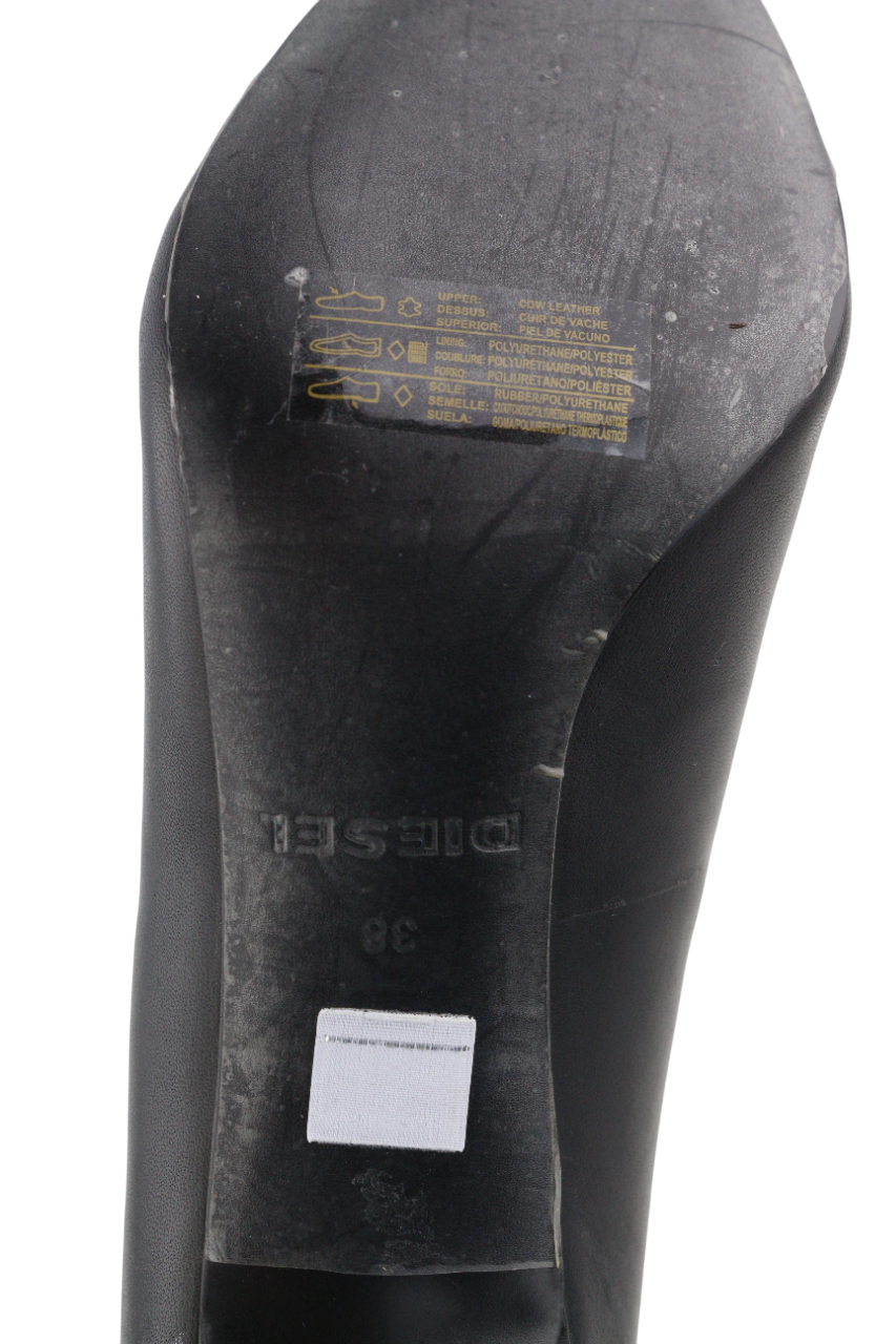 DIESEL D-Femme MP moteriški aukštakulniai, juodos odos, smaili noselė, EU38, rekomenduojama kaina – 240 € 