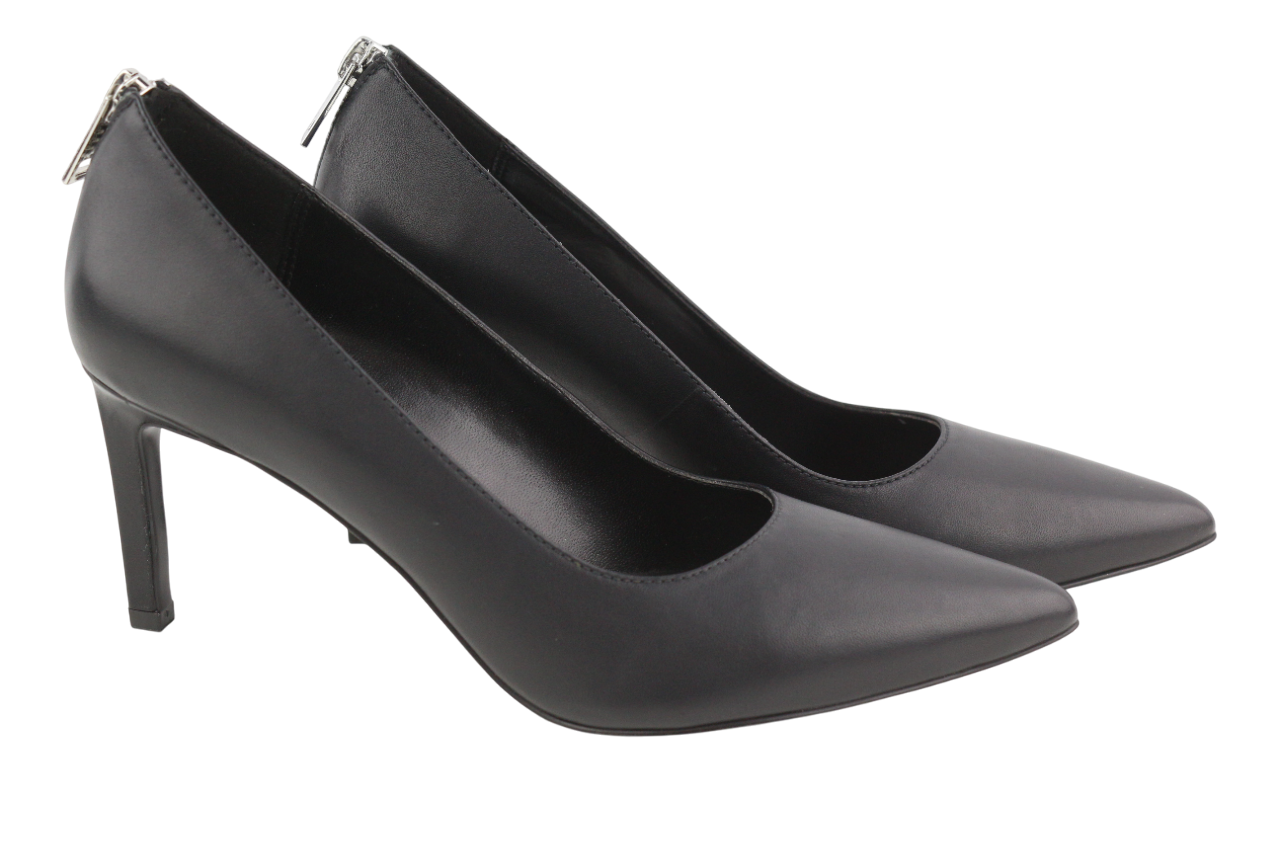 DIESEL D-Femme MP moteriški aukštakulniai, juodos odos, smaili noselė, EU38, rekomenduojama kaina – 240 € 