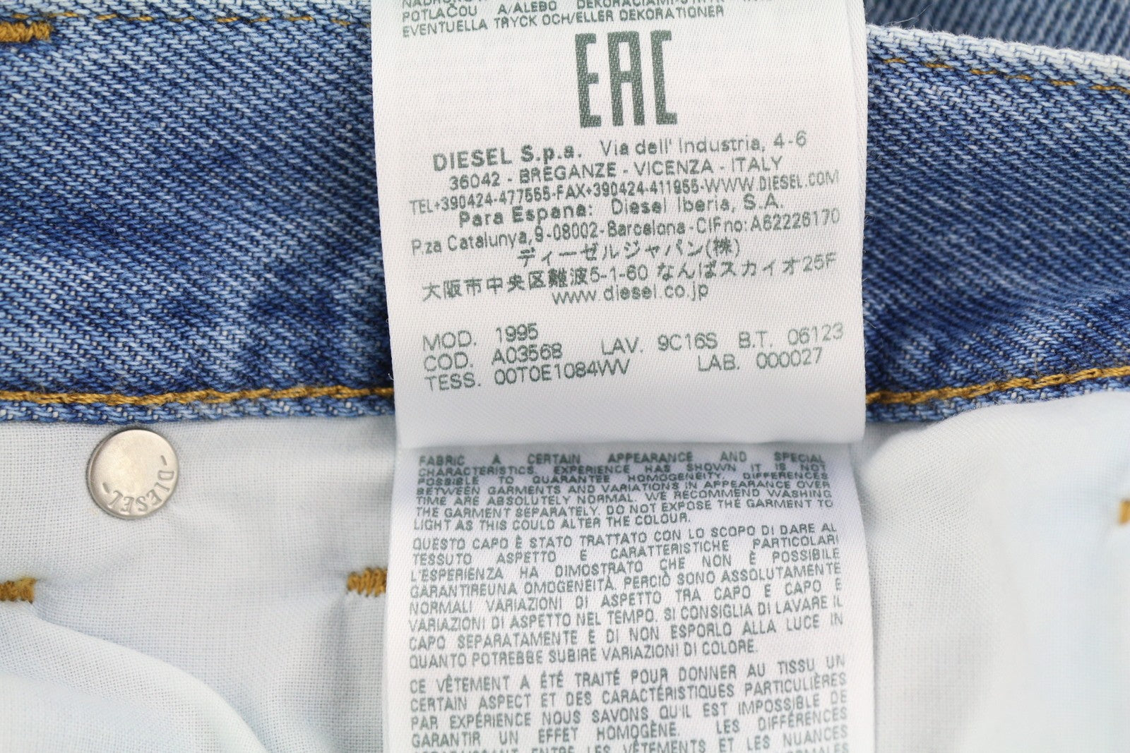 DIESEL 1995 9C16S vyriški džinsai W32/L32 ploni tiesūs klešniai, vidutinio juosmens, skalbtos mėlynos spalvos 