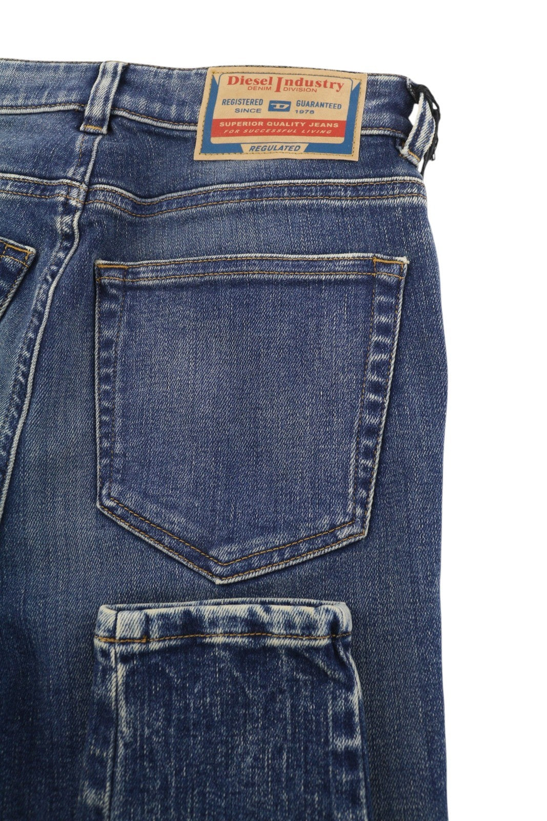 DIESEL D-Slandy-High-Z 09C20 moteriški džinsai W26/L32 aptempti, skalbti, rekomenduojama mažmeninė kaina – 160 €, mėlyni 