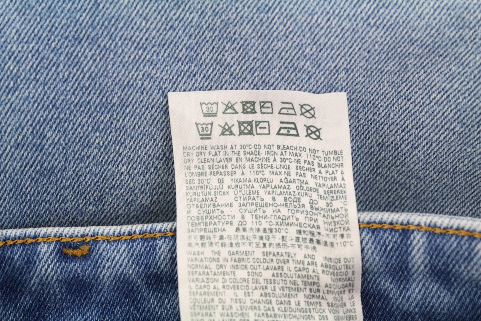 DIESEL 2018 Slandy Low 9B92S moteriški džinsai W26/L32 itin aptempti, žemo ūgio, rekomenduojama mažmeninė kaina – 160 € 