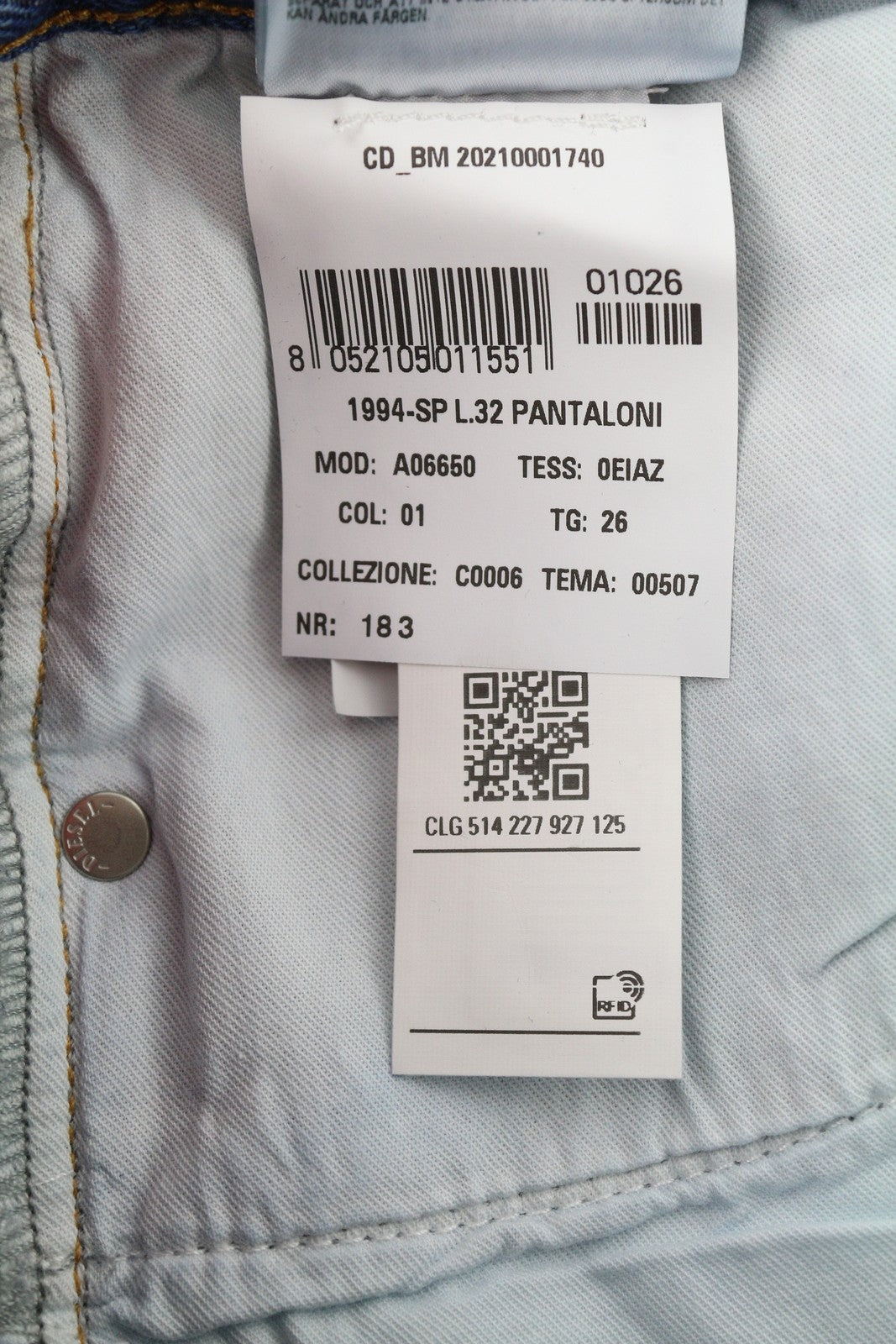 DIESEL 1994 0EIAZ moteriški džinsai W26/L32 ploni, tiesūs klešniai, aukštu juosmeniu, RRP140