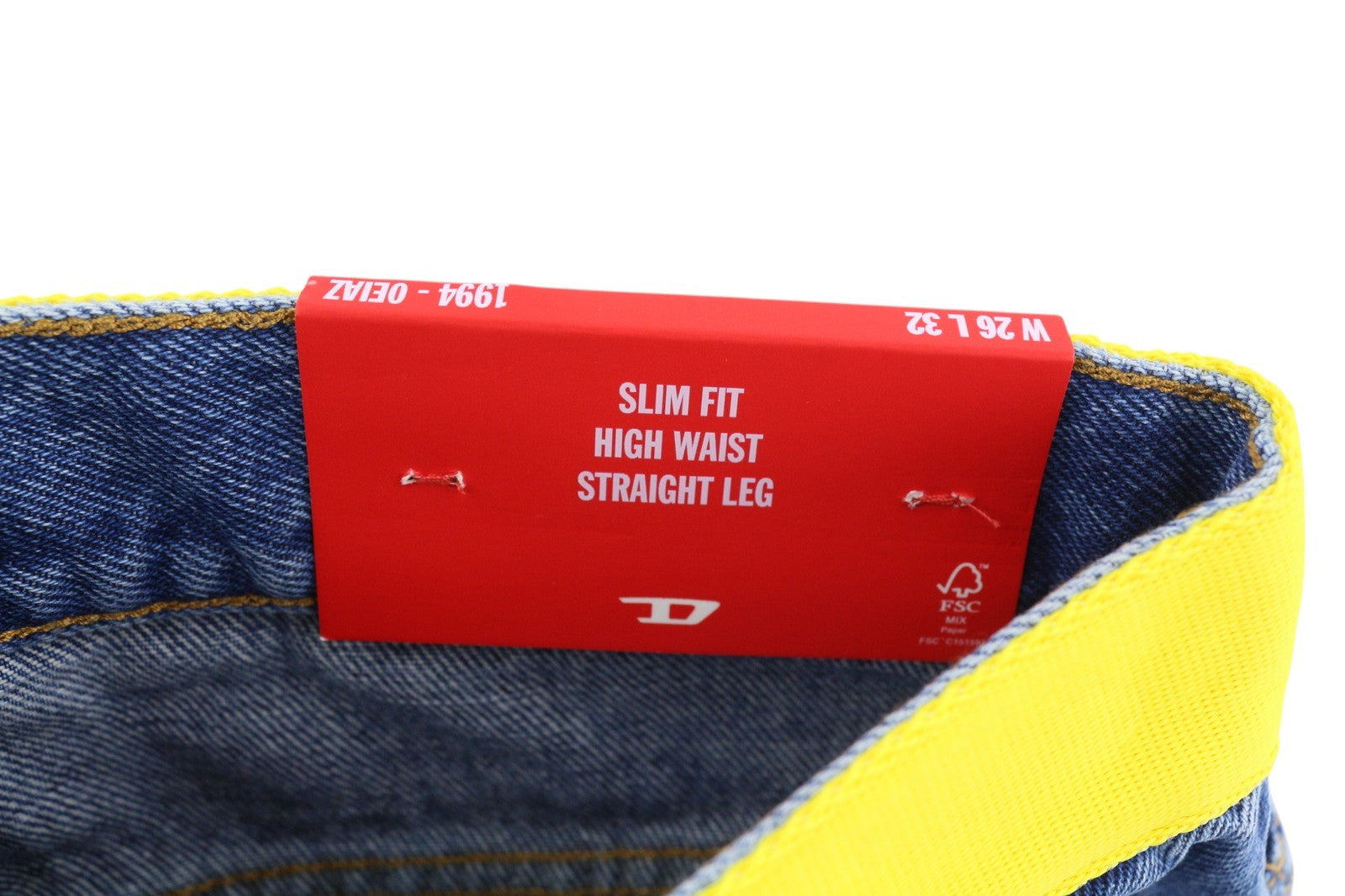 DIESEL 1994 0EIAZ moteriški džinsai W26/L32 ploni, tiesūs klešniai, aukštu juosmeniu, RRP140