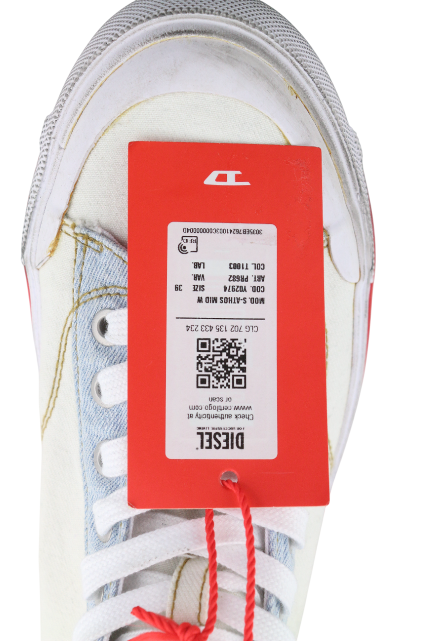 DIESEL S-Athos Mid moteriški sportbačiai, 39 €, balti, suvarstomi, migdolų spalvos, rekomenduojama kaina – 175 € 