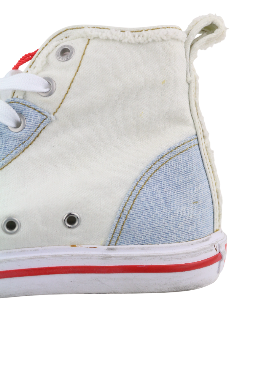 DIESEL S-Athos Mid moteriški sportbačiai, 39 €, balti, suvarstomi, migdolų spalvos, rekomenduojama kaina – 175 € 